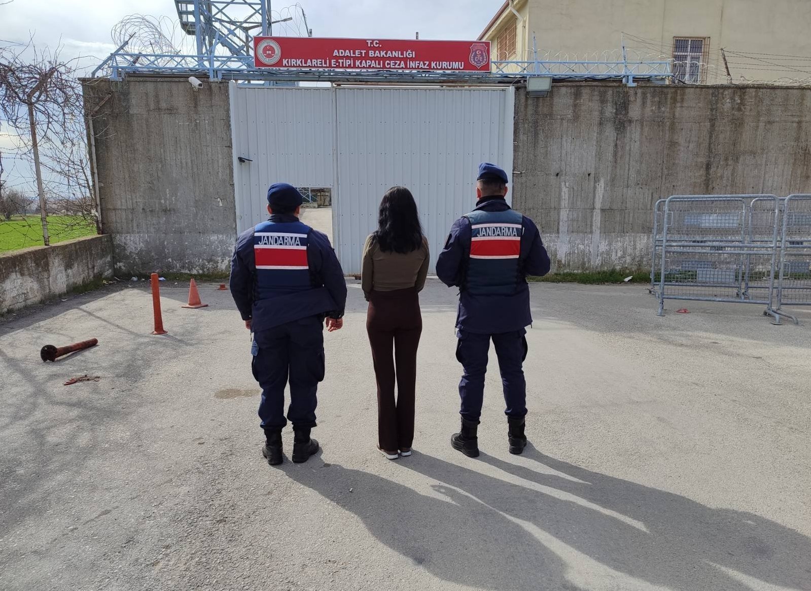 Kırklareli’de aranması olan şüpheli yakalandı