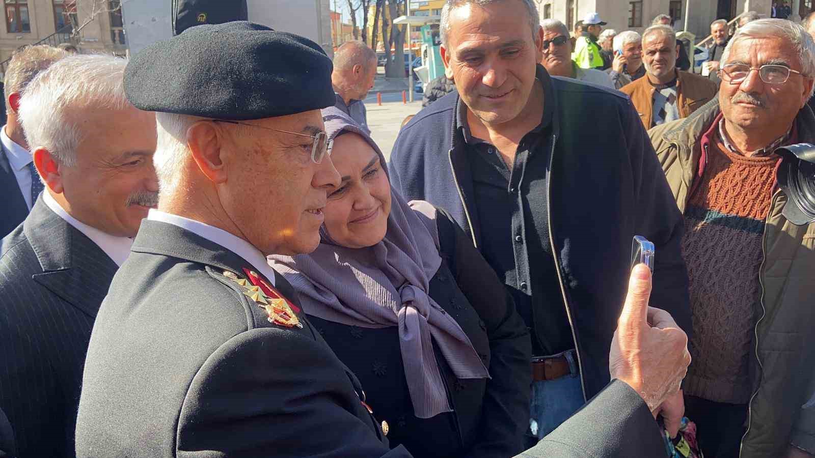Jandarma Genel Komutanı Çetin’den şehit ailelerine ziyaret