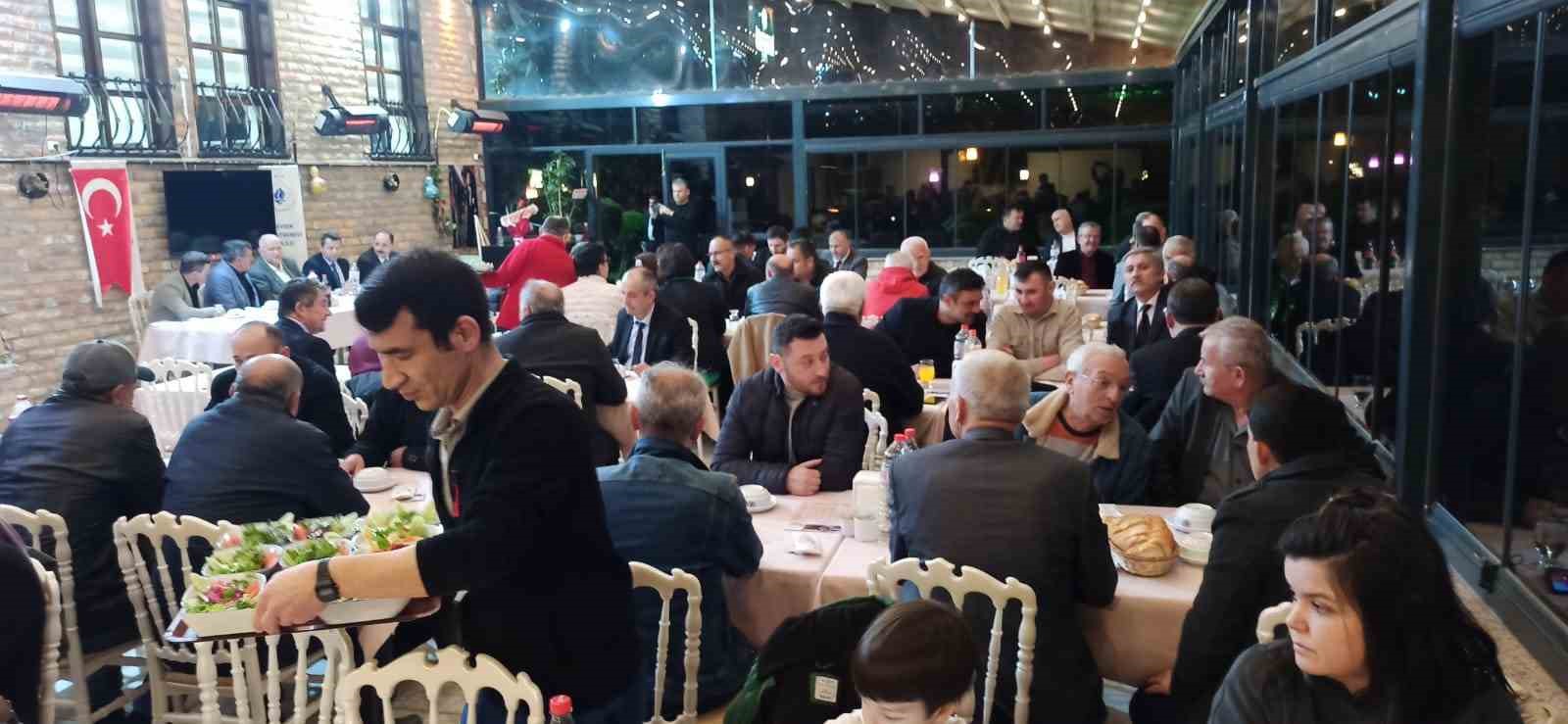 Devrekliler Müdür Verim için düzenlenen veda yemeğinde bir araya geldi