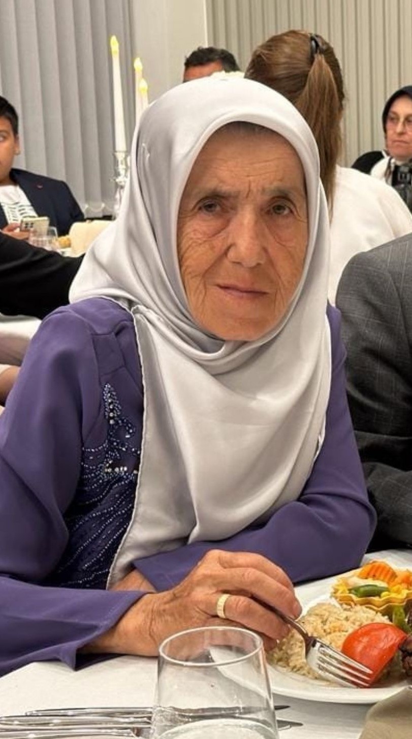 Danıştay Başkanı Zeki Yiğit’in ablası Müzeyyen Erez toprağa verildi