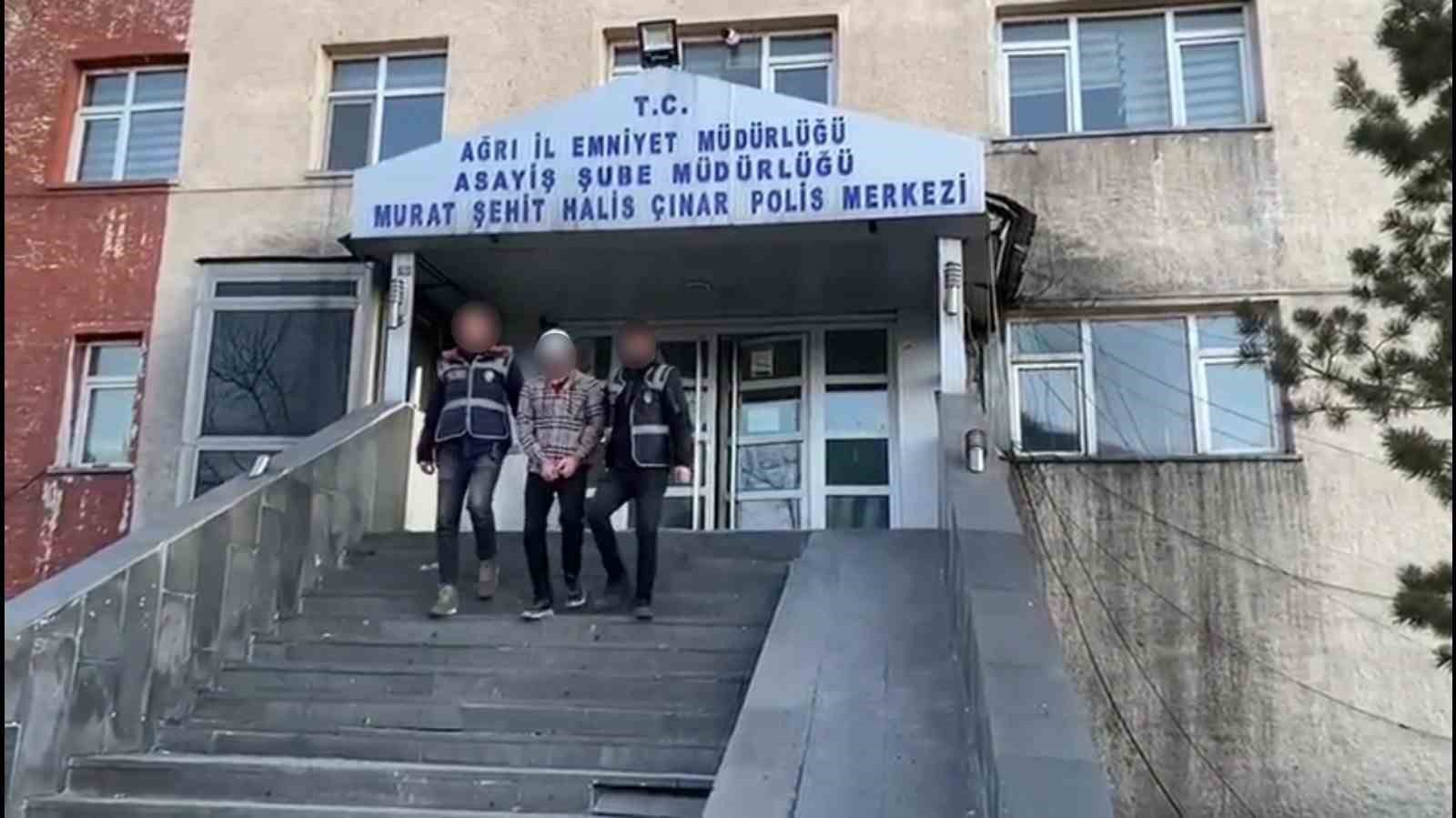 Ağrı’da 32 yıl cezası olan firarı yakalandı