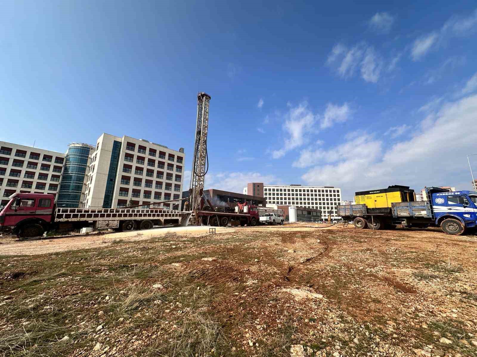 Mardin’de içme suyu çalışmaları devam ediyor
