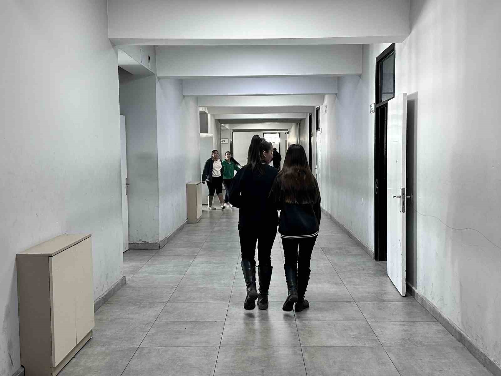 Y&uuml;ksekova&rsquo;da 2 tarım sınıfı a&ccedil;ıldı
