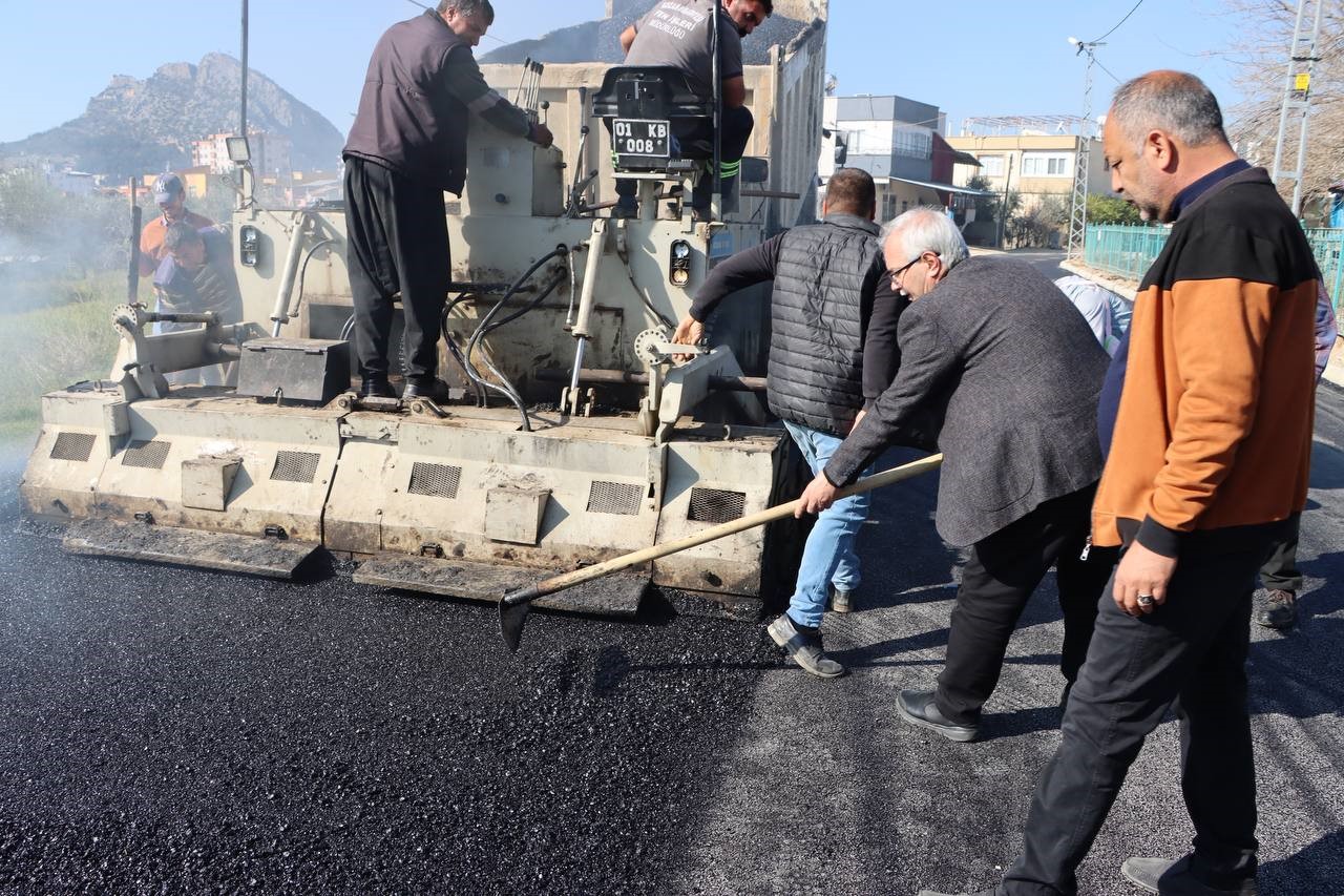 Doğalgaz çalışması tamamlanan yollar da asfalt çalışmaları tamamlandı 