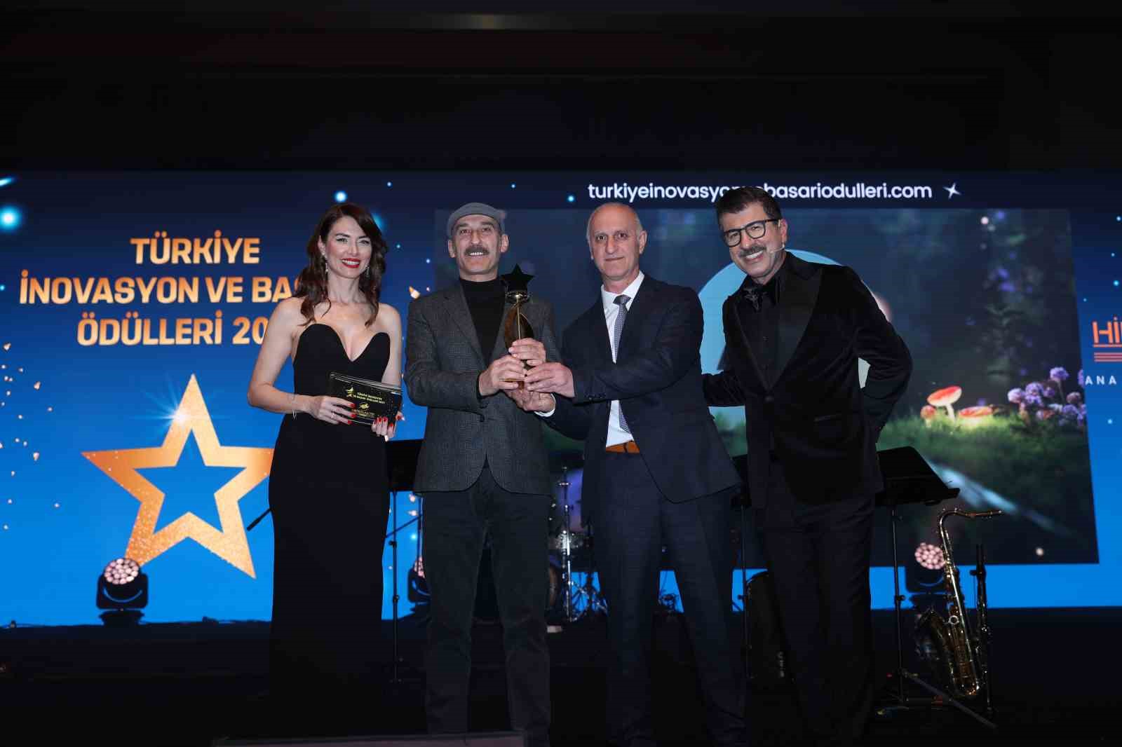 Aria Propolis&rsquo;e &lsquo;Yılın İnovatif Takviye Edici Gıda Markası&rsquo; &ouml;d&uuml;l&uuml;
