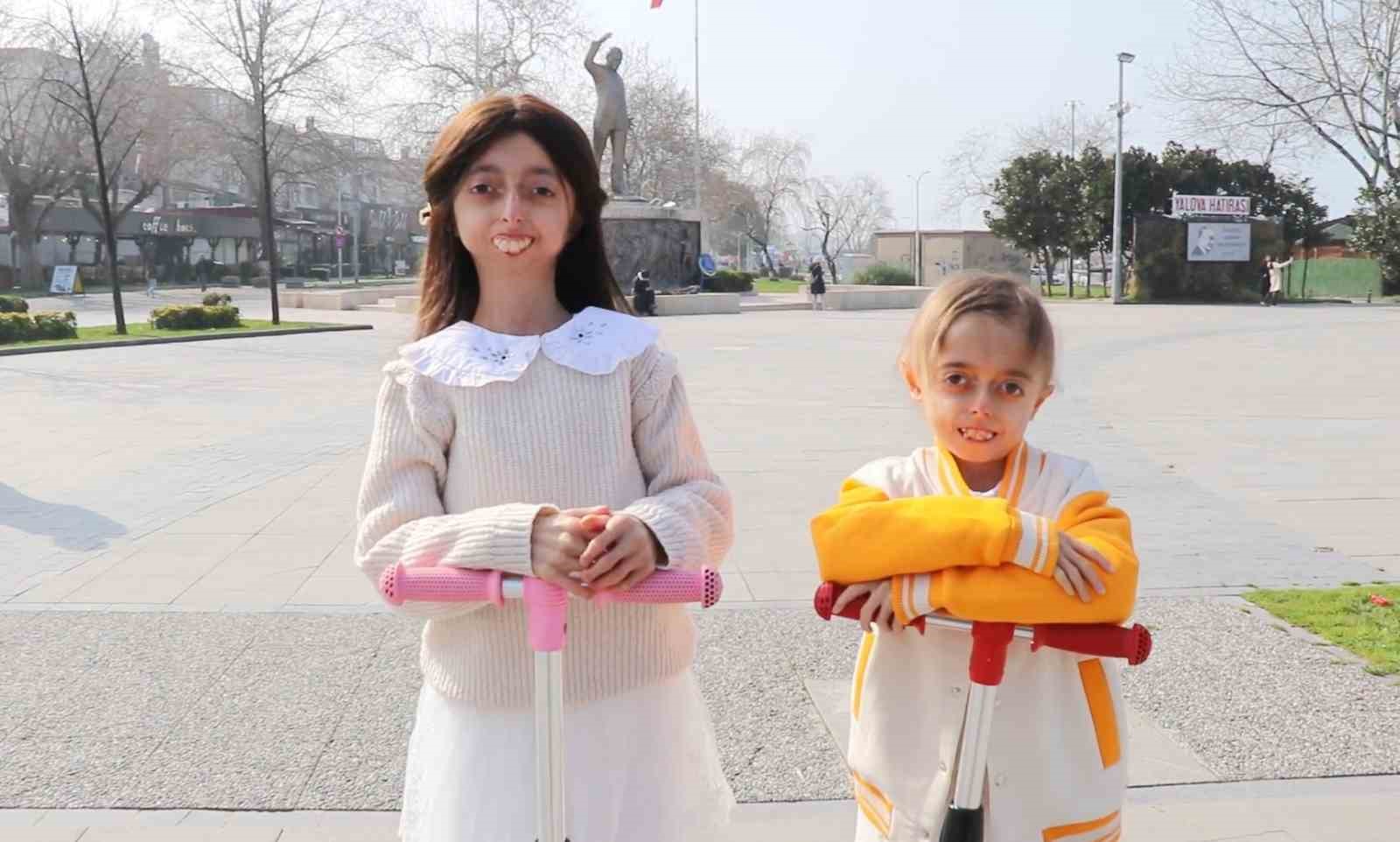 Erken yaşlanma hastası kız kardeşler yaşama sıkı sıkı tutunuyor