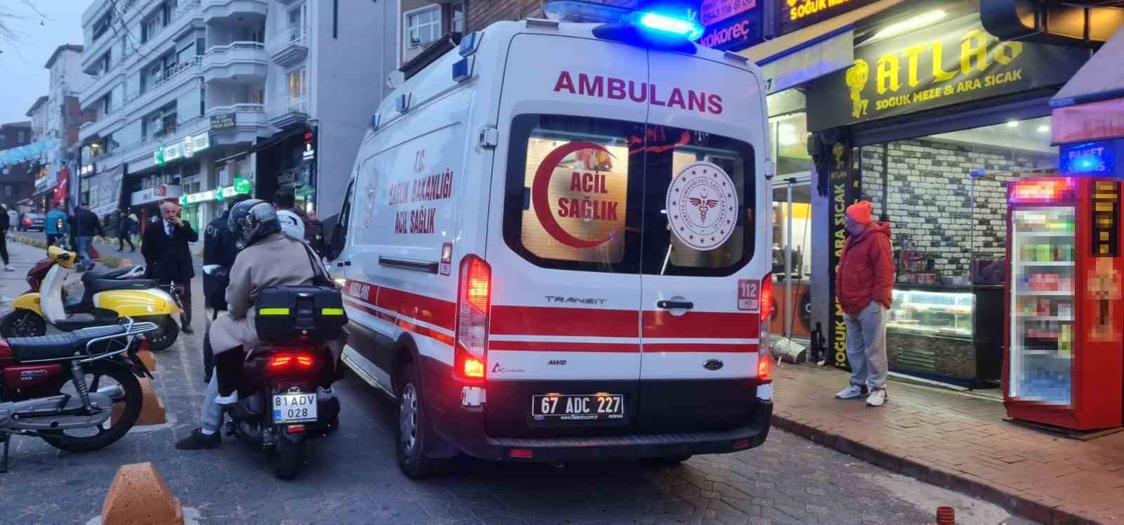 Karşılaştığı husumetlisini bı&ccedil;akladı
