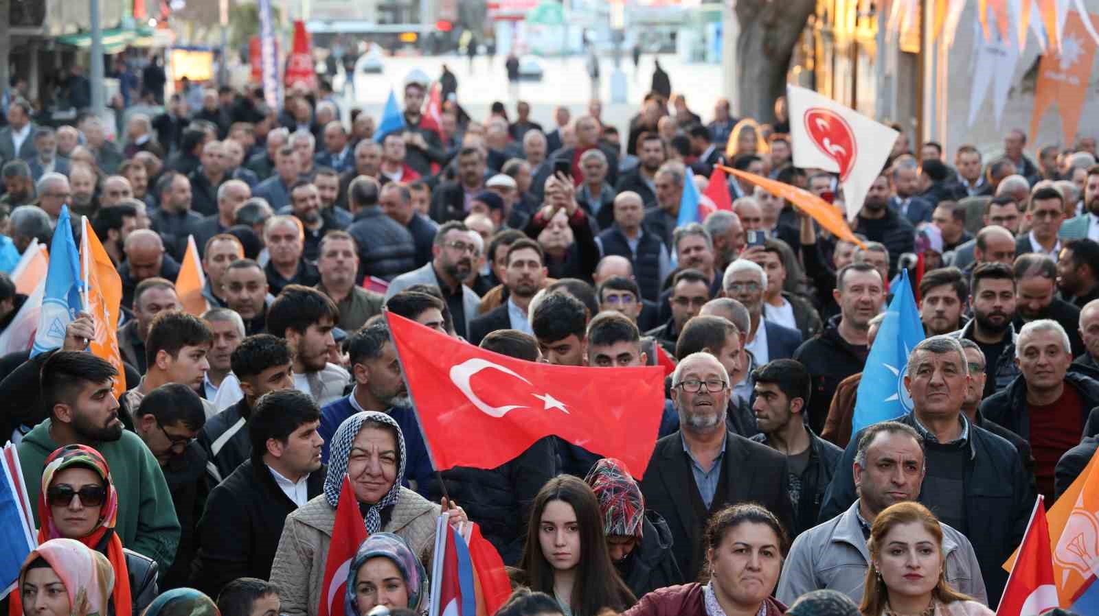 Bakan Yumaklı: "İki anlayış arasındaki farkı görüyoruz, Kırşehir’e çivi bile çakılmamış"