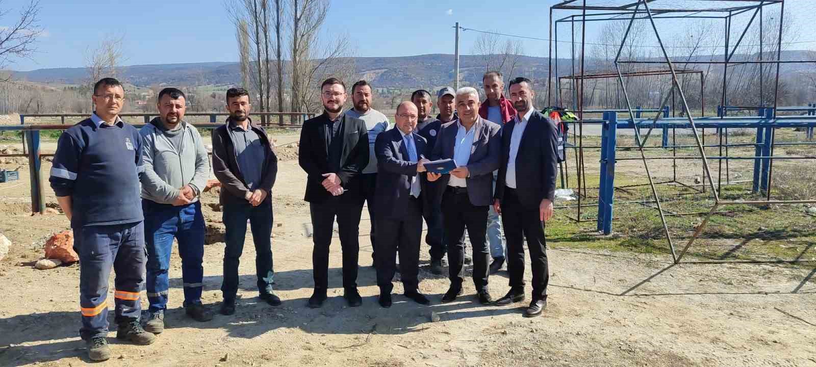 Belediye Başkanı &Ccedil;alışkan&rsquo;dan iş&ccedil;ilere jest
