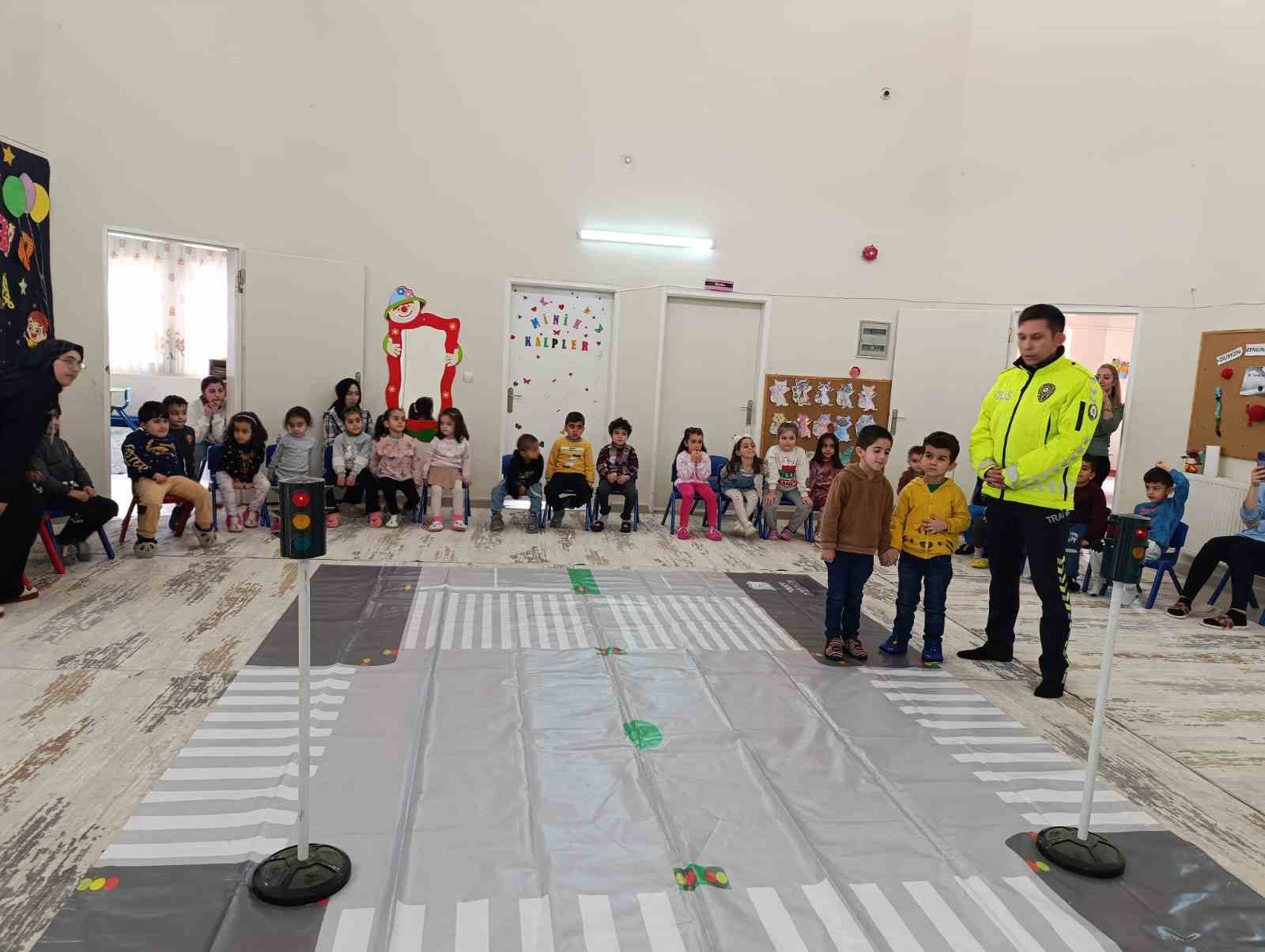 Hakkari’de trafik denetimi