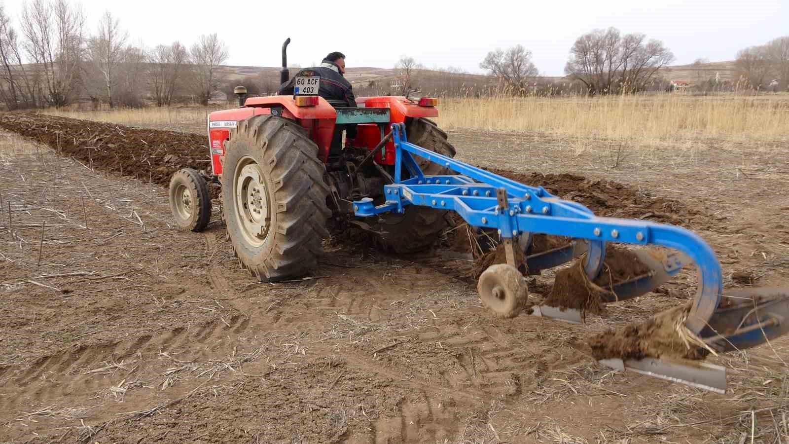 Yozgat&rsquo;ta kış kuraklığı &ccedil;ift&ccedil;iyi endişelendiriyor
