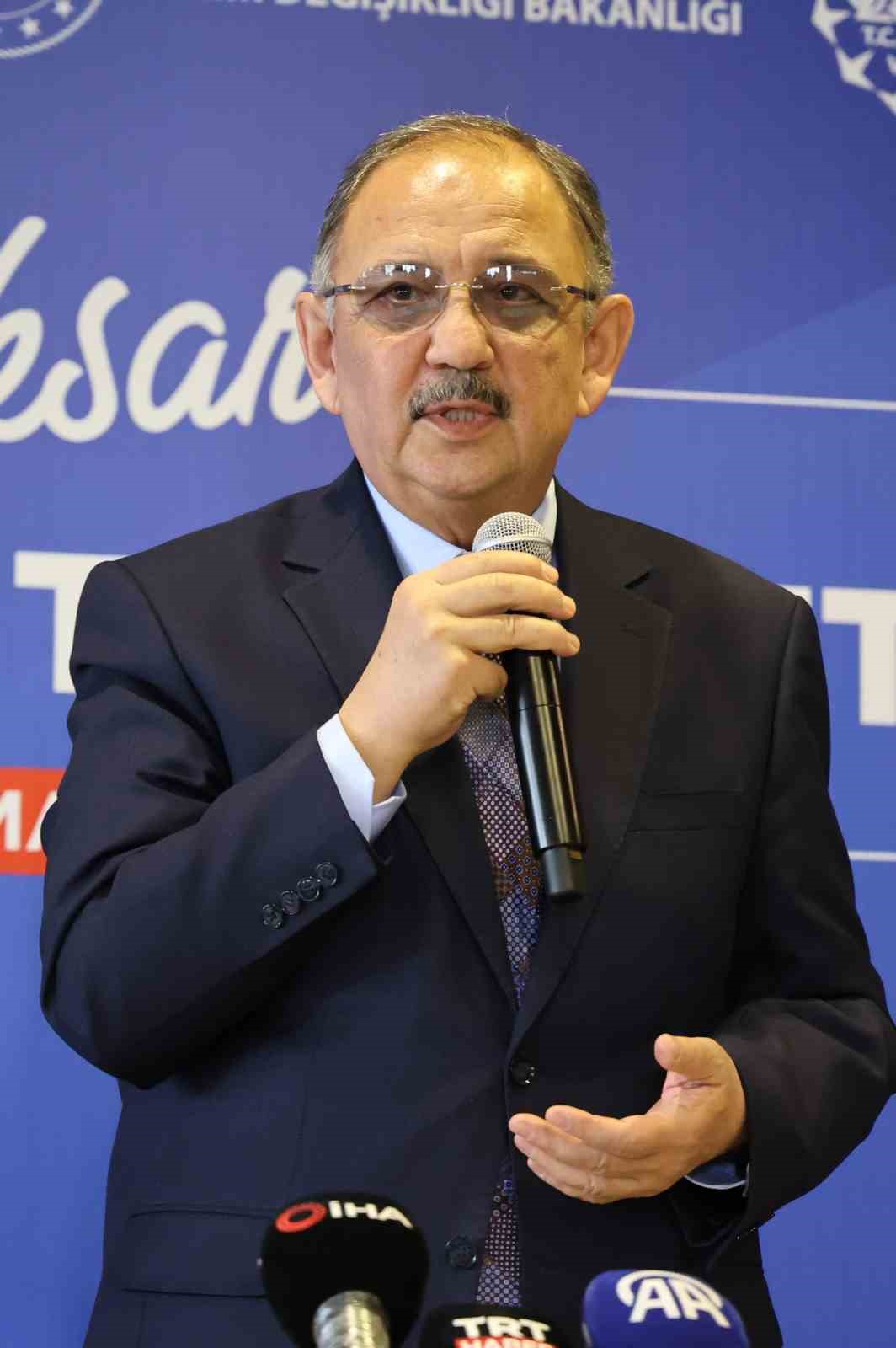 Bakan &Ouml;zhaseki: &ldquo;Her an 6-7 b&uuml;y&uuml;kl&uuml;ğ&uuml;nde veya daha y&uuml;ksek b&uuml;y&uuml;kl&uuml;kte deprem &uuml;retebilecek b&ouml;lgeler var"
