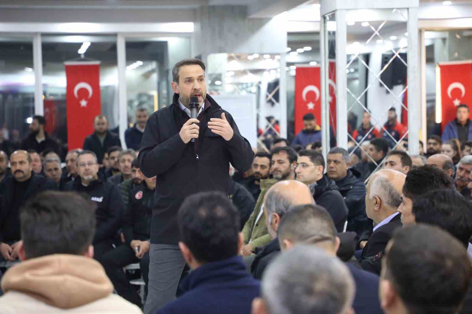 Bakan Bayraktar İli&ccedil; halkıyla bir araya geldi
