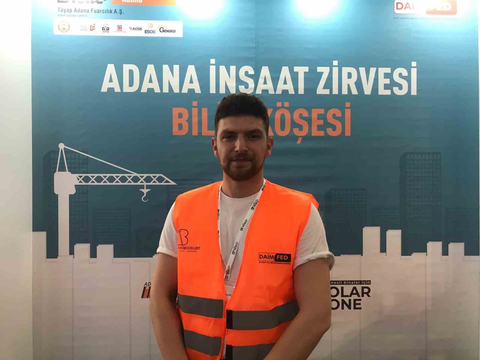 &ldquo;İlk Baretim-İlk Yeleğim&rdquo; projesinde &ouml;ğrencilere yelek ve baretler teslim edildi
