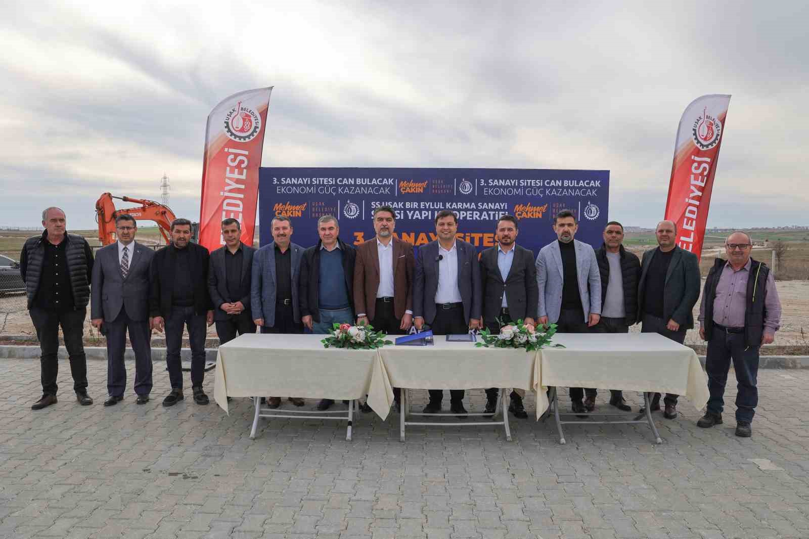 3. Sanayi Sitesi’nde tapular devredildi