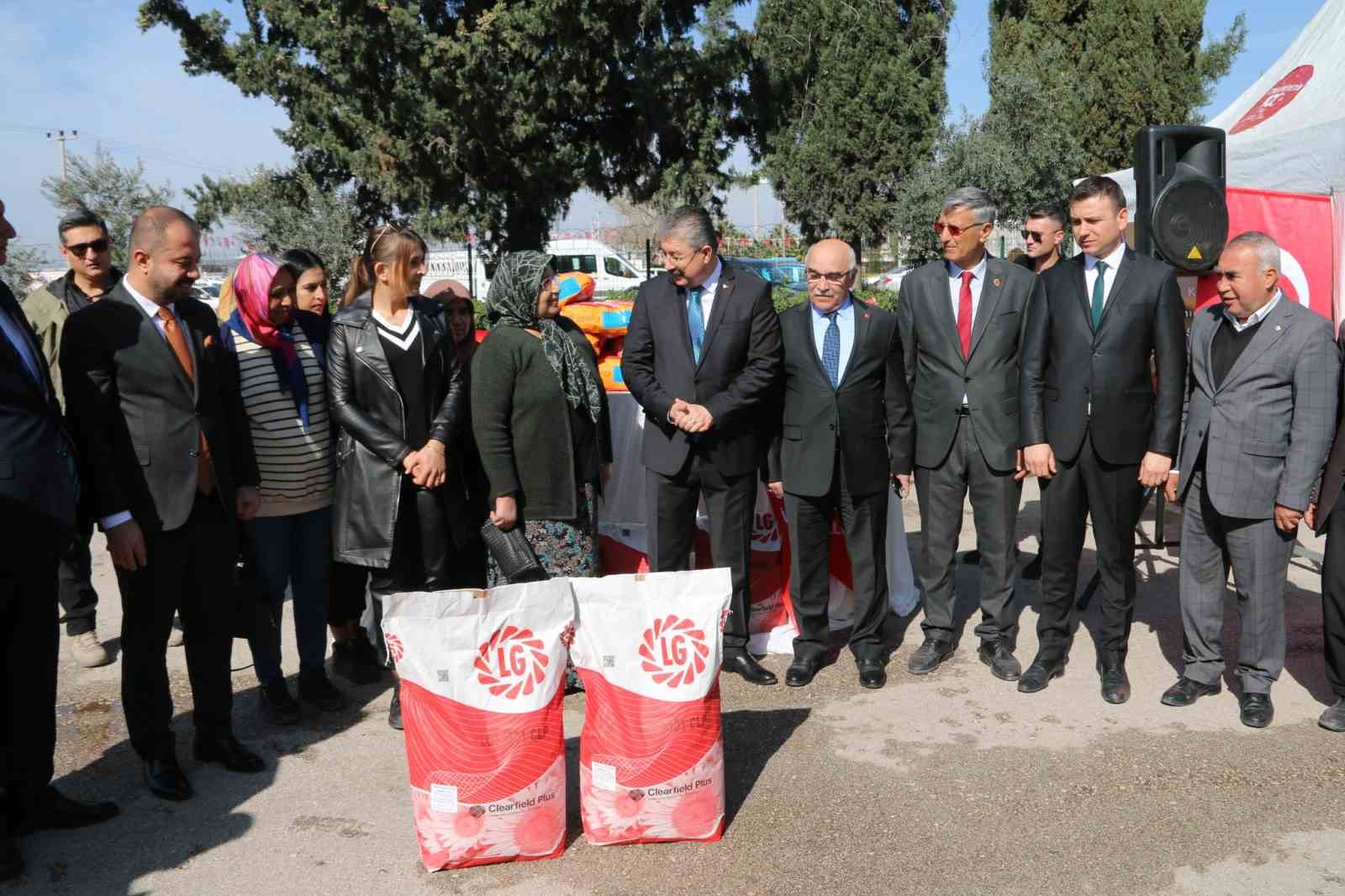 Osmaniye’de 500 çiftçiye Ayçiçek tohumu dağıtıldı
