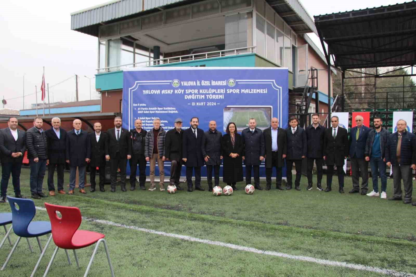 Yalova’da amatör spor kulüplerine malzeme yardımı