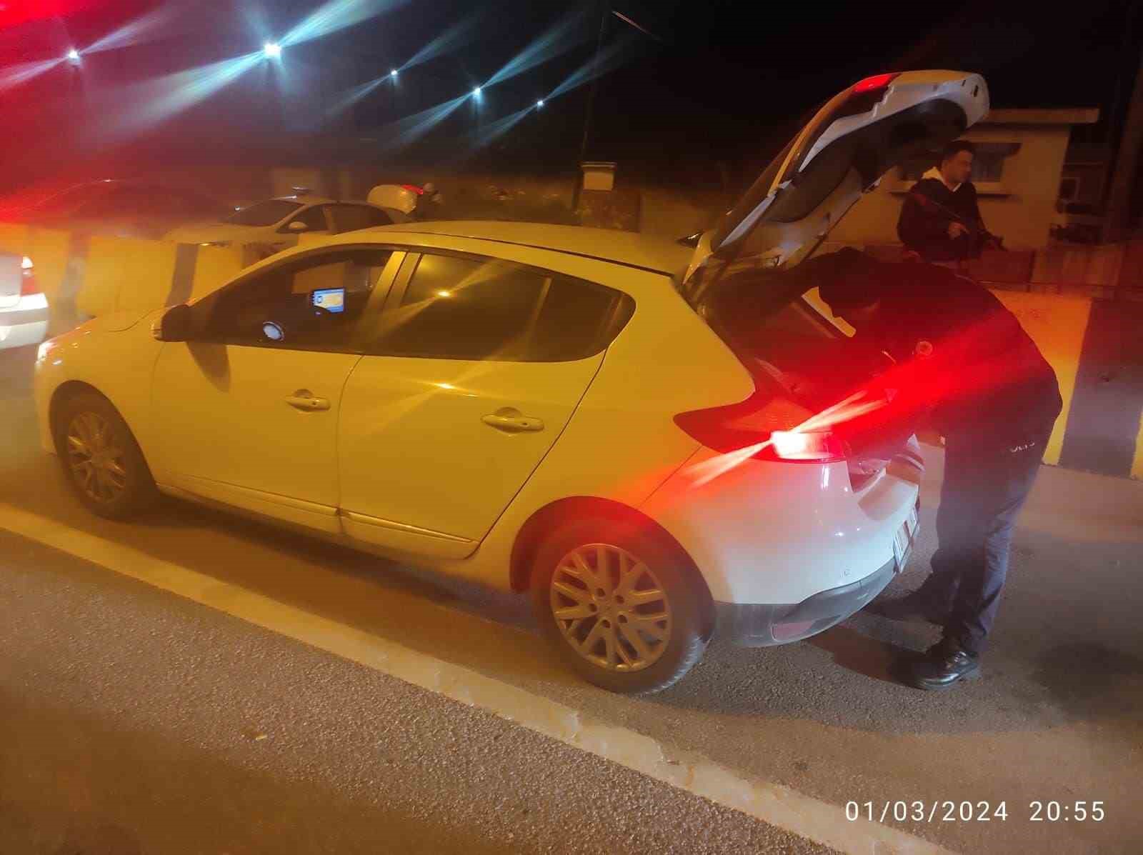 Bandırma’da geniş çaplı huzur operasyonu gerçekleştirildi