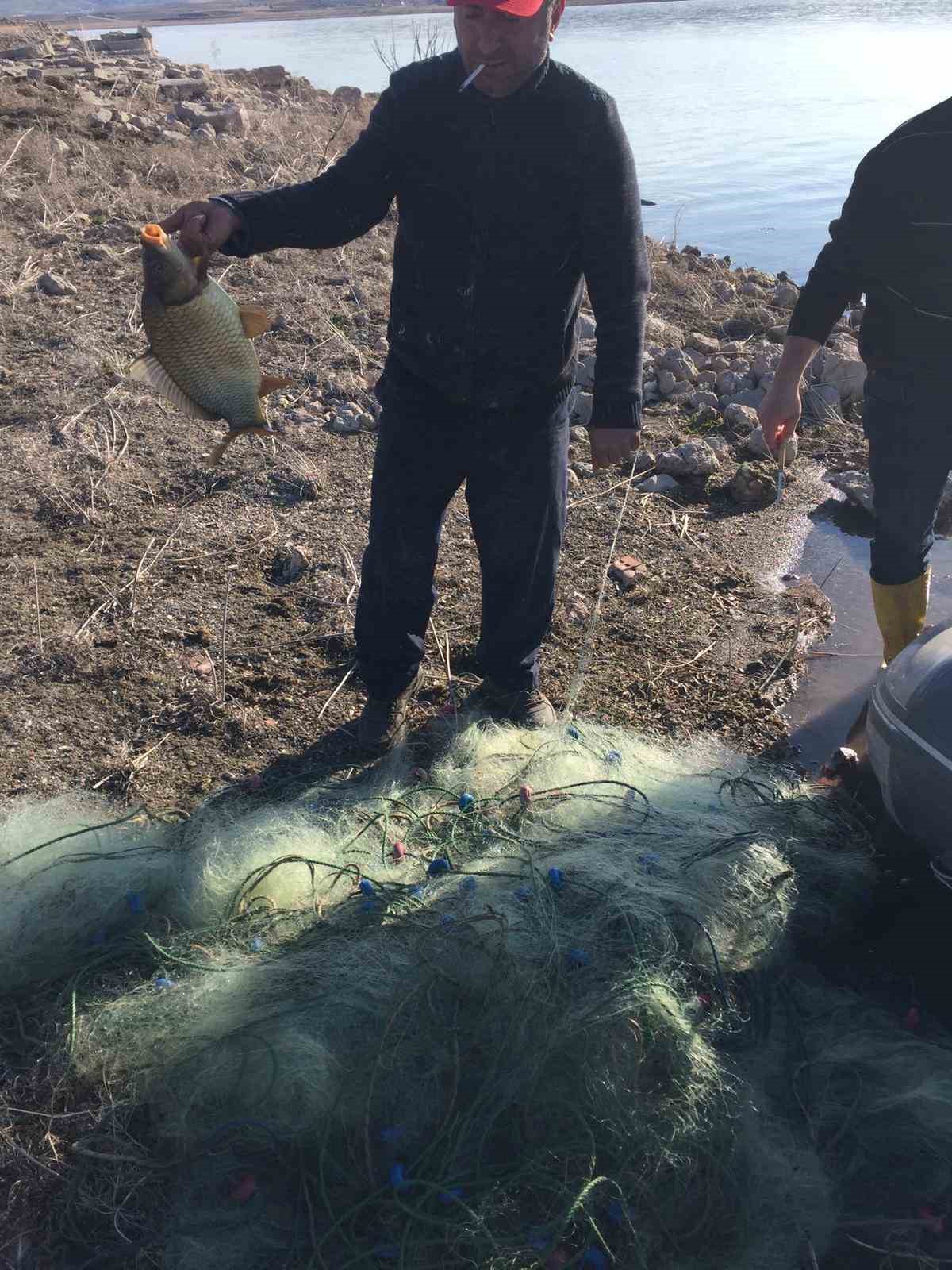 Koçhisar barajında 2 bin 700 metre ağ yakalandı