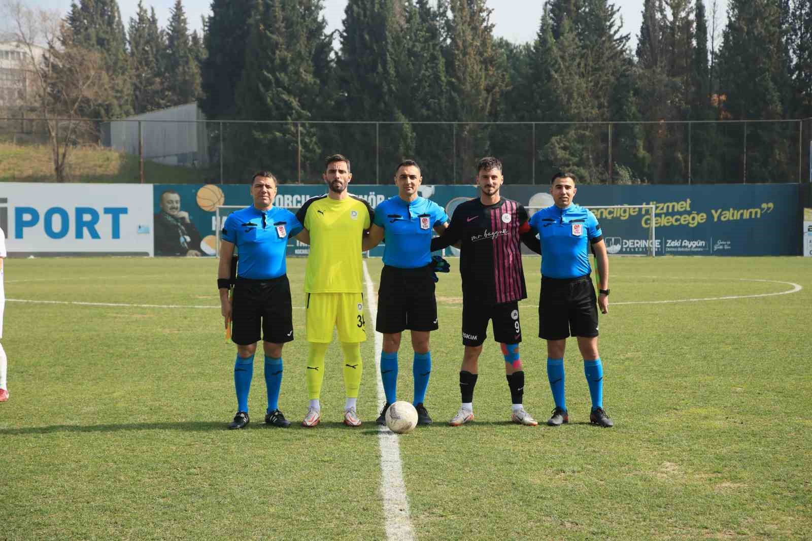 TFF 2. Lig: Belediye Derincespor: 3 - Isparta 32 Spor: 0