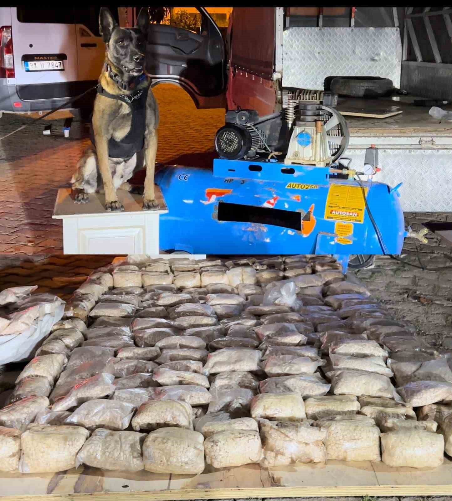 Uyuşturucu tacirlerine b&uuml;y&uuml;k darbe: 620 bin adet captagon hap ele ge&ccedil;irildi
