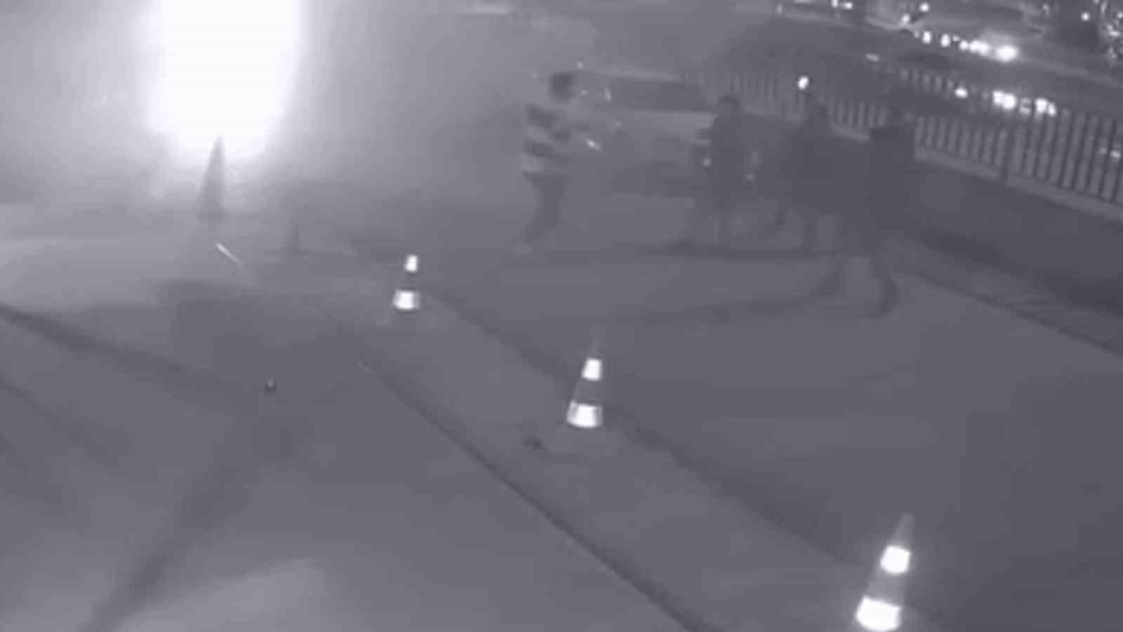 Üç kişinin yaralandığı kaza güvenlik kamerasında