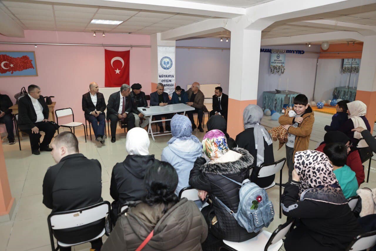 Başkan Işık, otizmli çocuklarla bir araya geldi