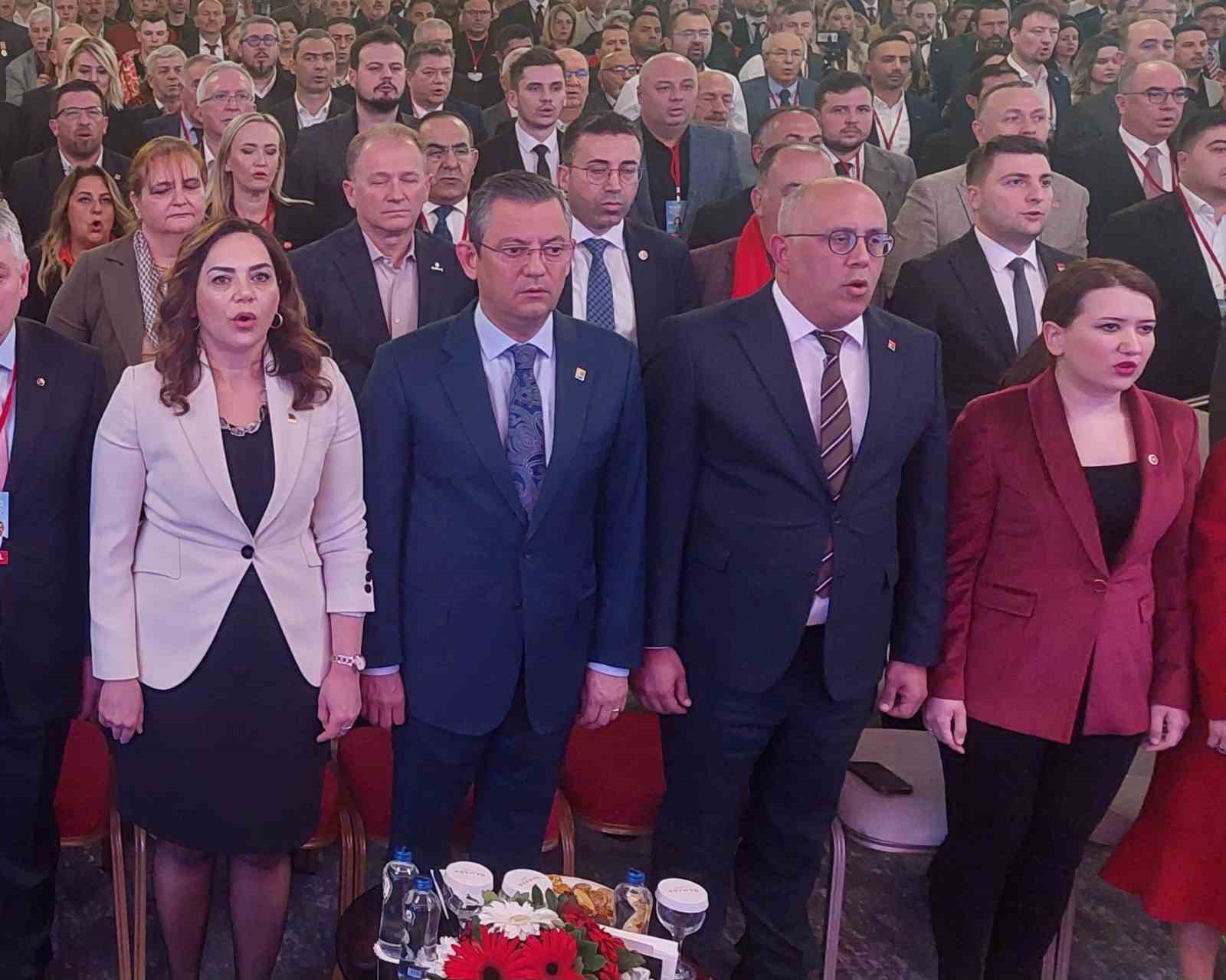 CHP Lideri Özel: "Mahcubiyet içindeyiz"