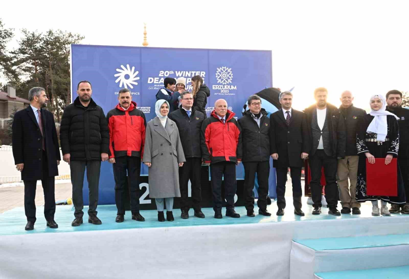 Erzurum 20. İşitme Engelliler Kış Olimpiyat Oyunları’nda ilk madalyalar verildi
