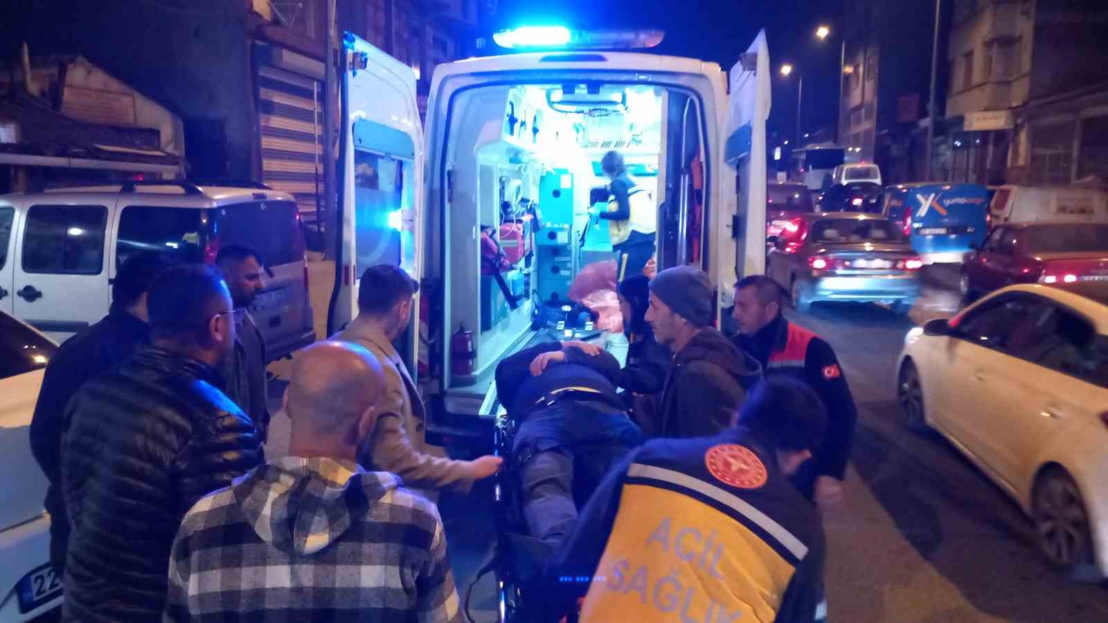 Yaralı &uuml;ş&uuml;mesin diye &uuml;zerine battaniye &ouml;rtt&uuml;ler
