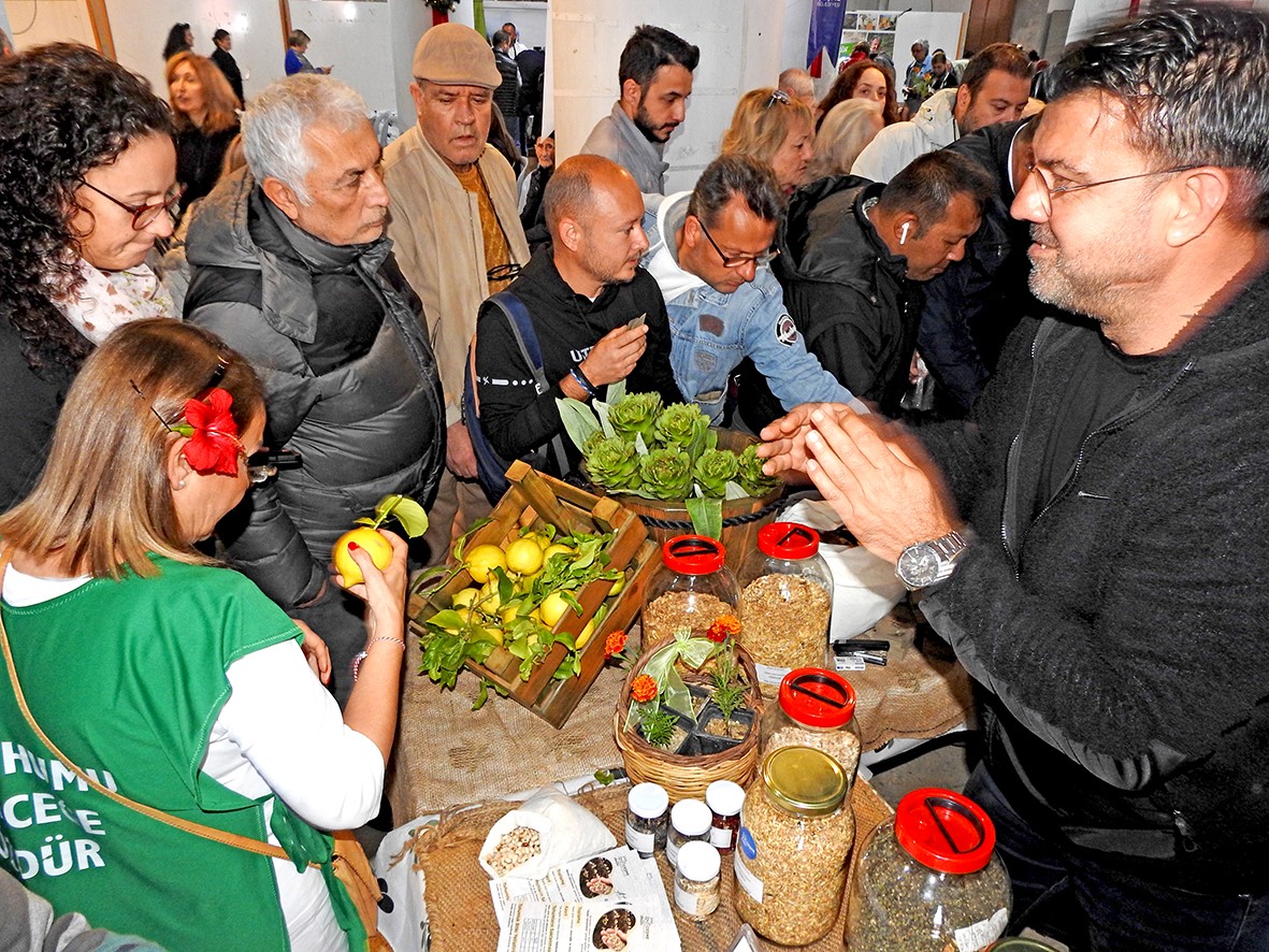 Çeşme’de Yerel Tohum Takas Şenliği