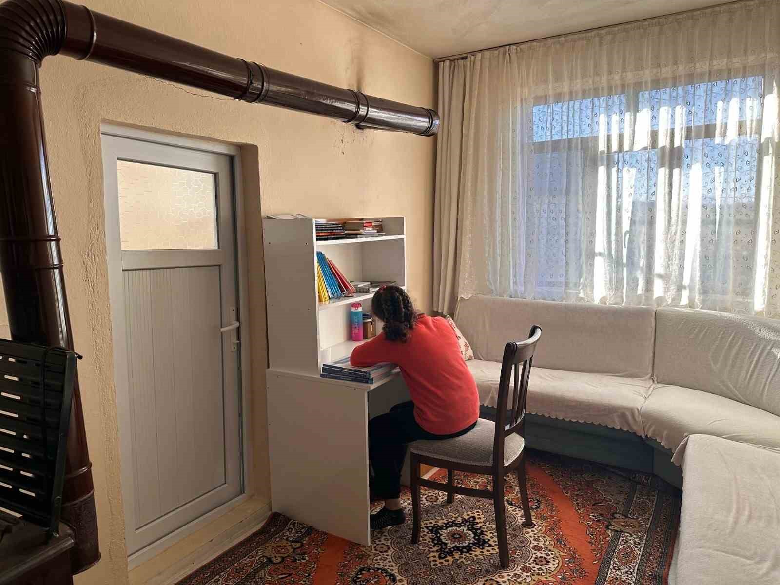 Kars&rsquo;ta eğitim seferberliği s&uuml;r&uuml;yor
