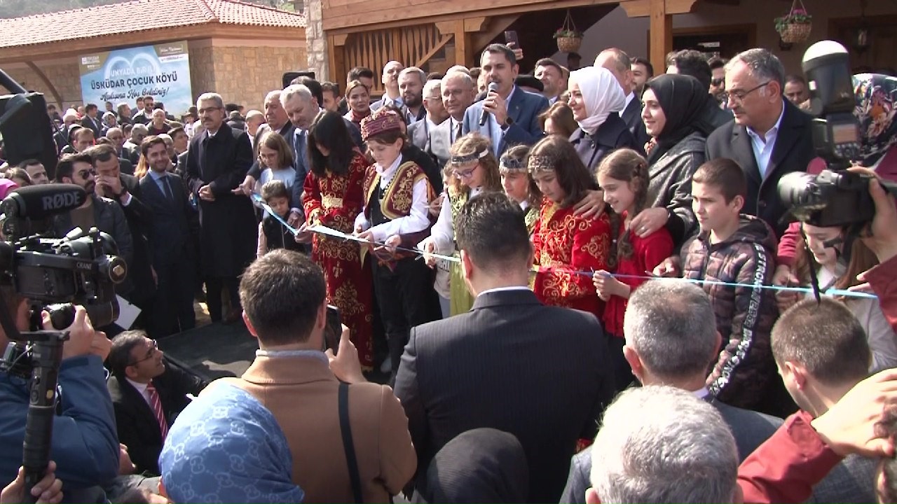 &rsquo;&Uuml;sk&uuml;dar &Ccedil;ocuk K&ouml;y&uuml;&rsquo; b&uuml;y&uuml;k bir coşkuyla a&ccedil;ıldı
