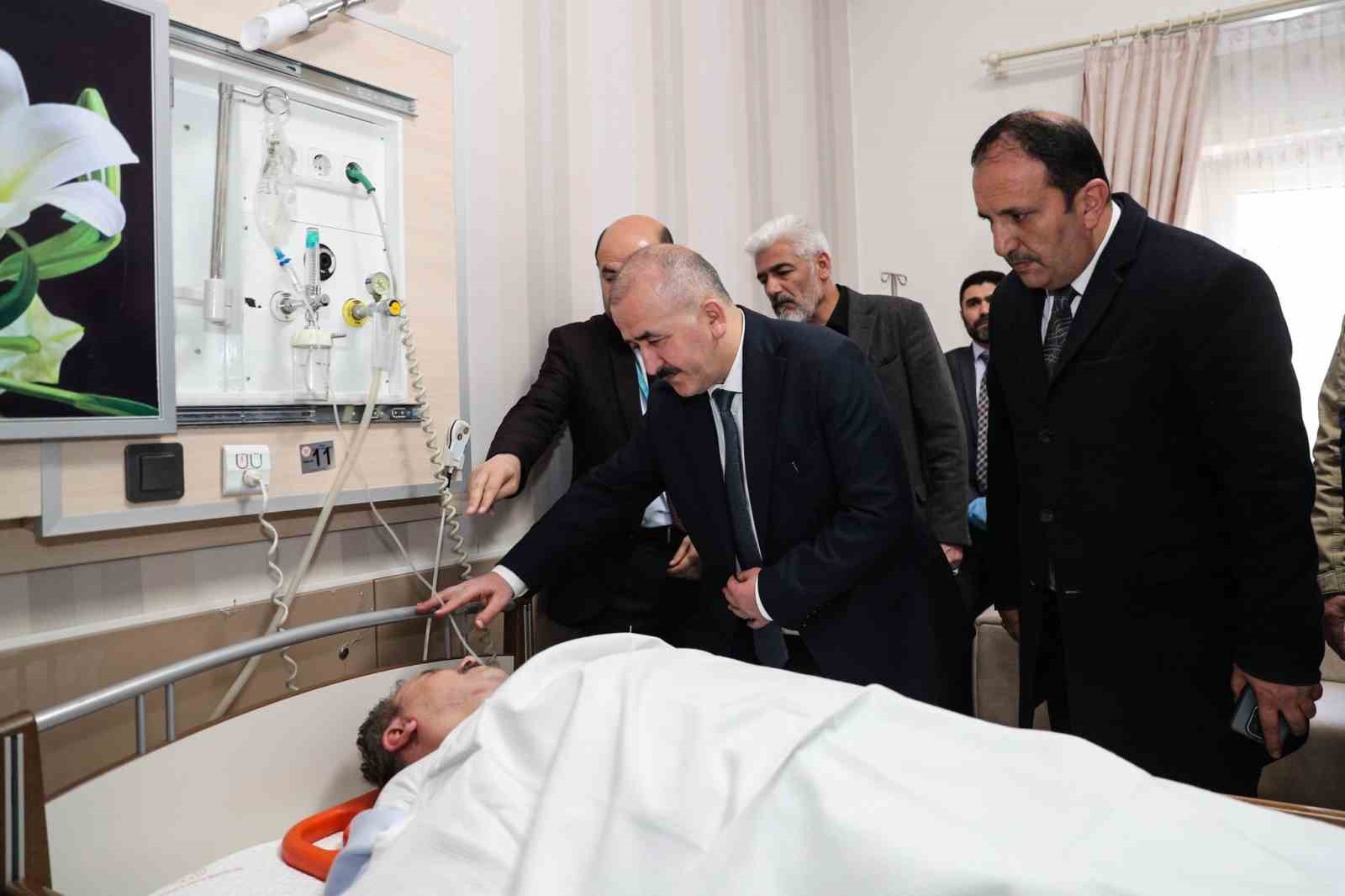 Vali Hatipoğlu: "Destici yarın taburcu olacak"
