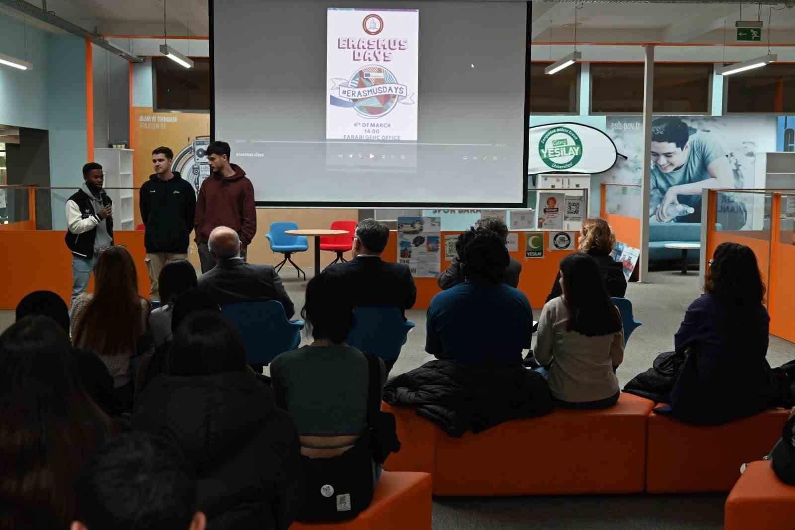 Erasmus Days Etkinliği Rekt&ouml;r &Ouml;z&ouml;l&ccedil;er&rsquo;in katılımla ger&ccedil;ekleşti
