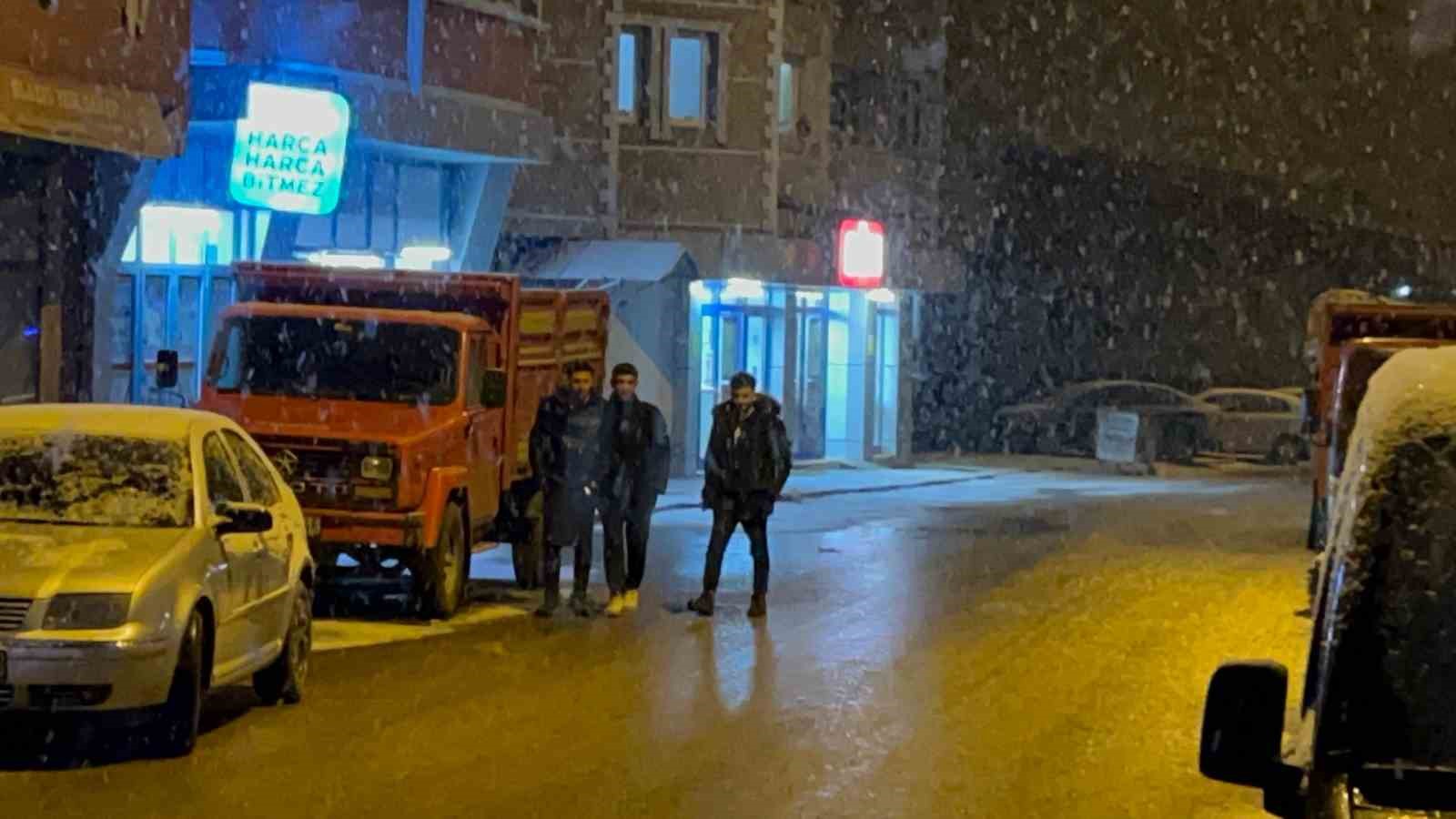 Sarıkamış&rsquo;ta kar
