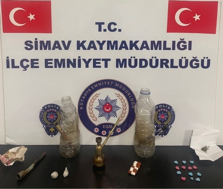 Simav’da uyuşturucu operasyonunda gözaltına alınan 3 kişi tutuklandı
