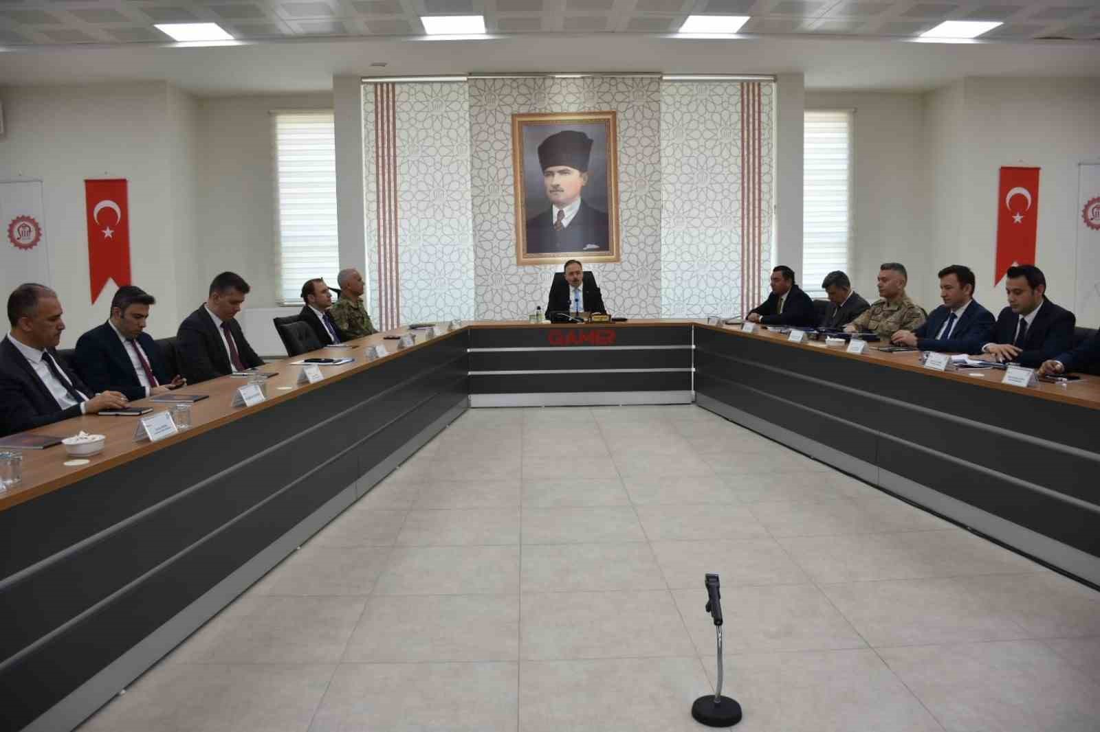 Siirt’te asayiş ve güvenlik toplantısı yapıldı