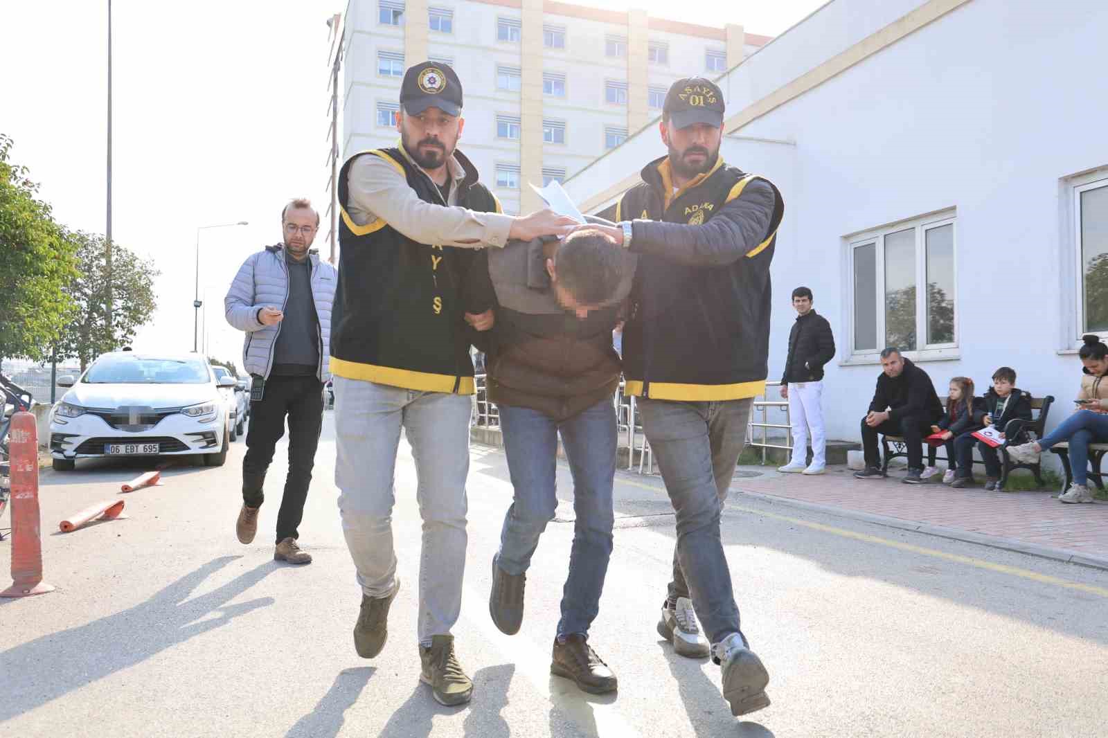 Barışmak istemeyen eski sevgilisini tabancayla ağır yaralayan şahıs adliyeye sevk edildi
