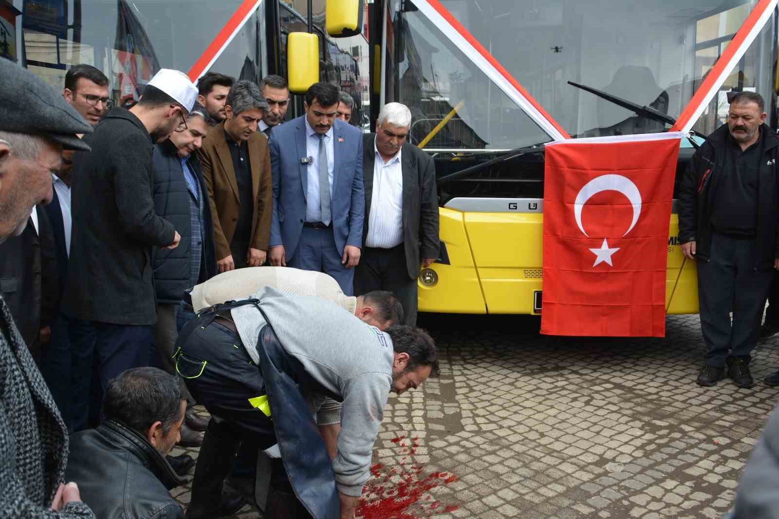 Sarıkamış&rsquo;ta Yeni otob&uuml;sler hizmete girdi
