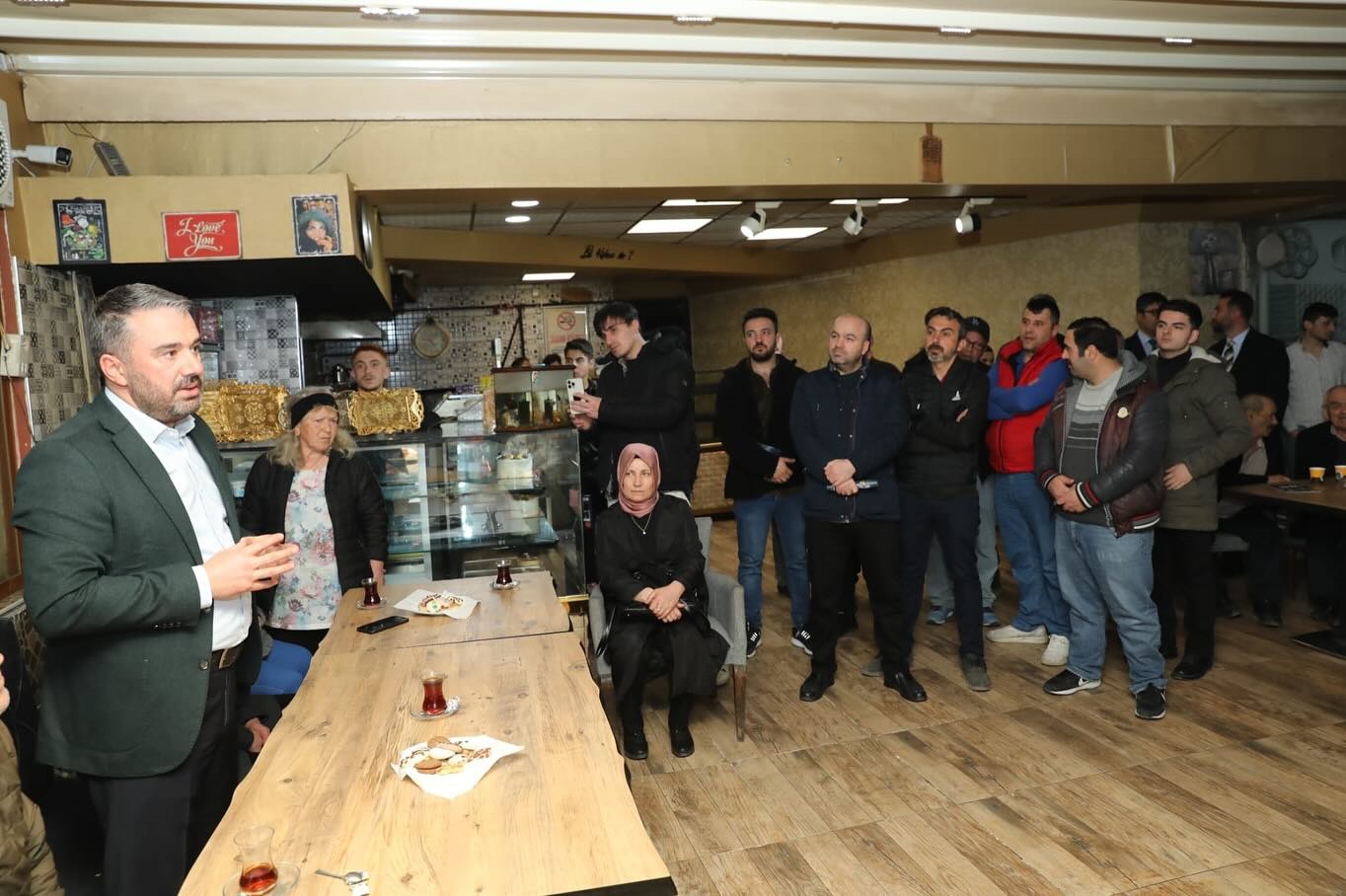 Pursaklar Belediye Başkanı Çetin vatandaşlar ile buluştu