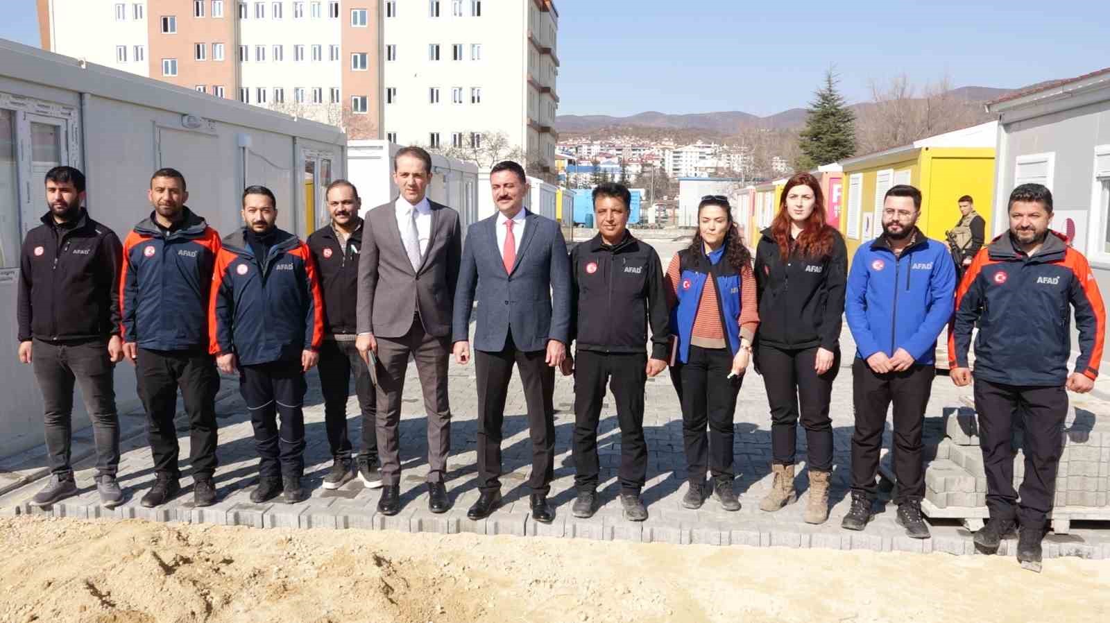 Vali Tekbıyıkoğlu: "Deprem olmadan yapılabilecek her şey düşünüp değerlendirmeye çalışıyoruz"
