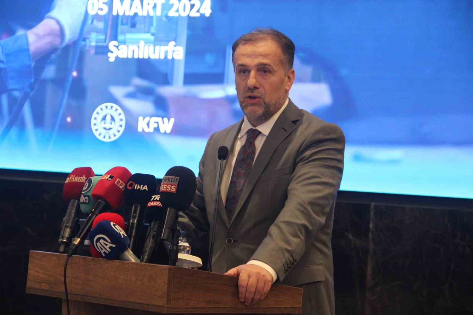 Şanlıurfa’da mesleki eğitimde sektörel iş birliği toplantısı düzenlendi