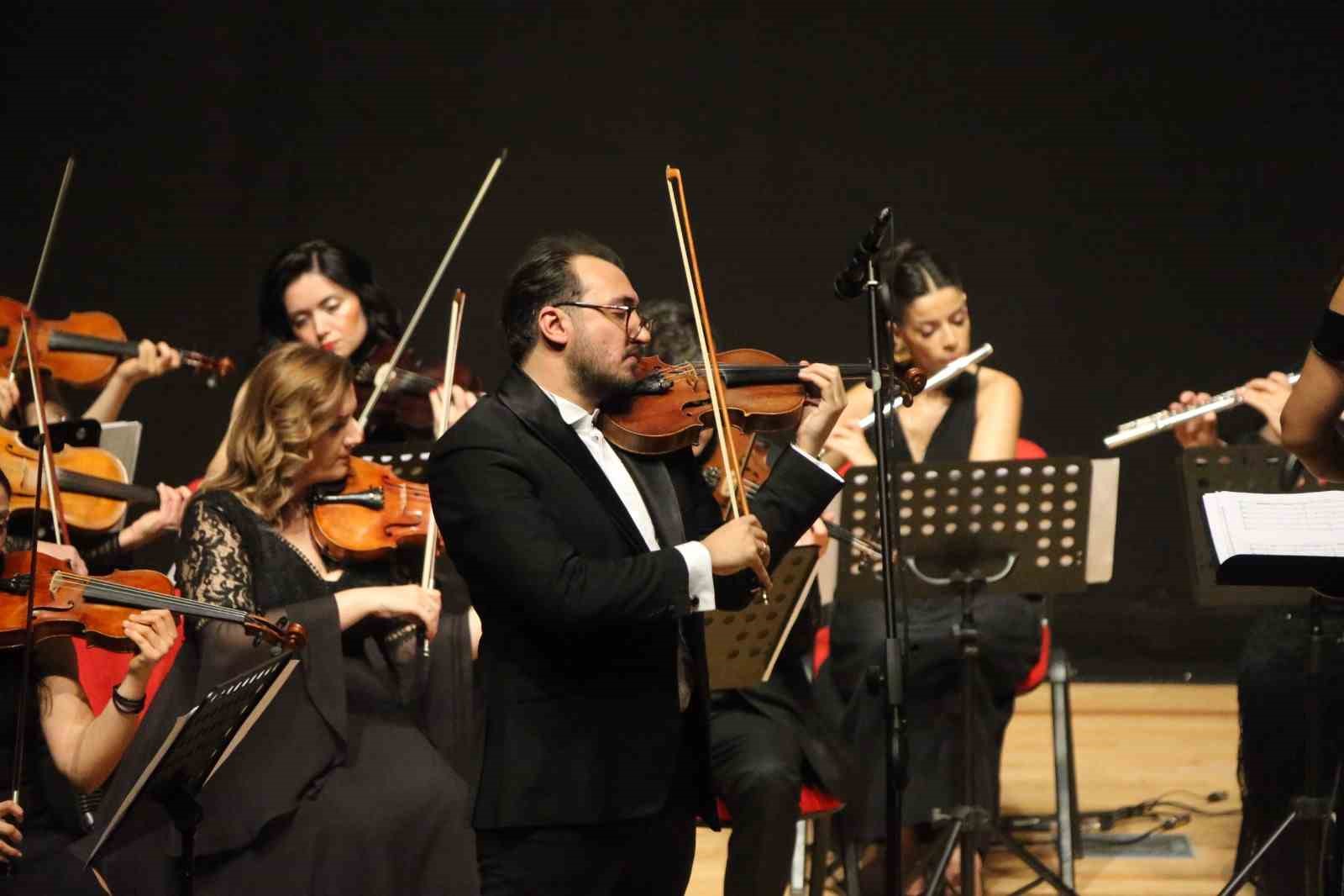 Denizli Filarmoni Orkestrası’ndan muhteşem konser