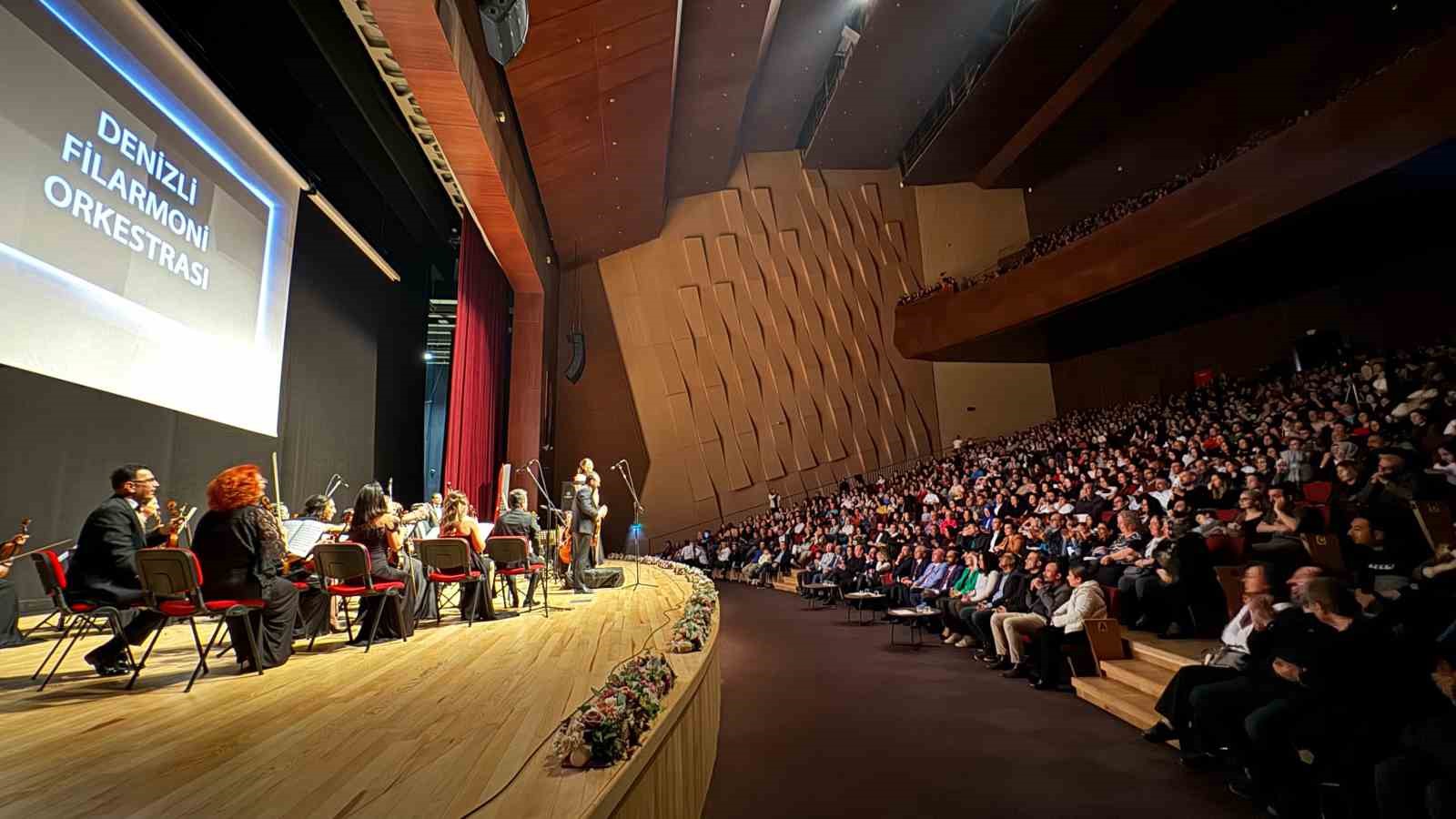 Denizli Filarmoni Orkestrası’ndan muhteşem konser