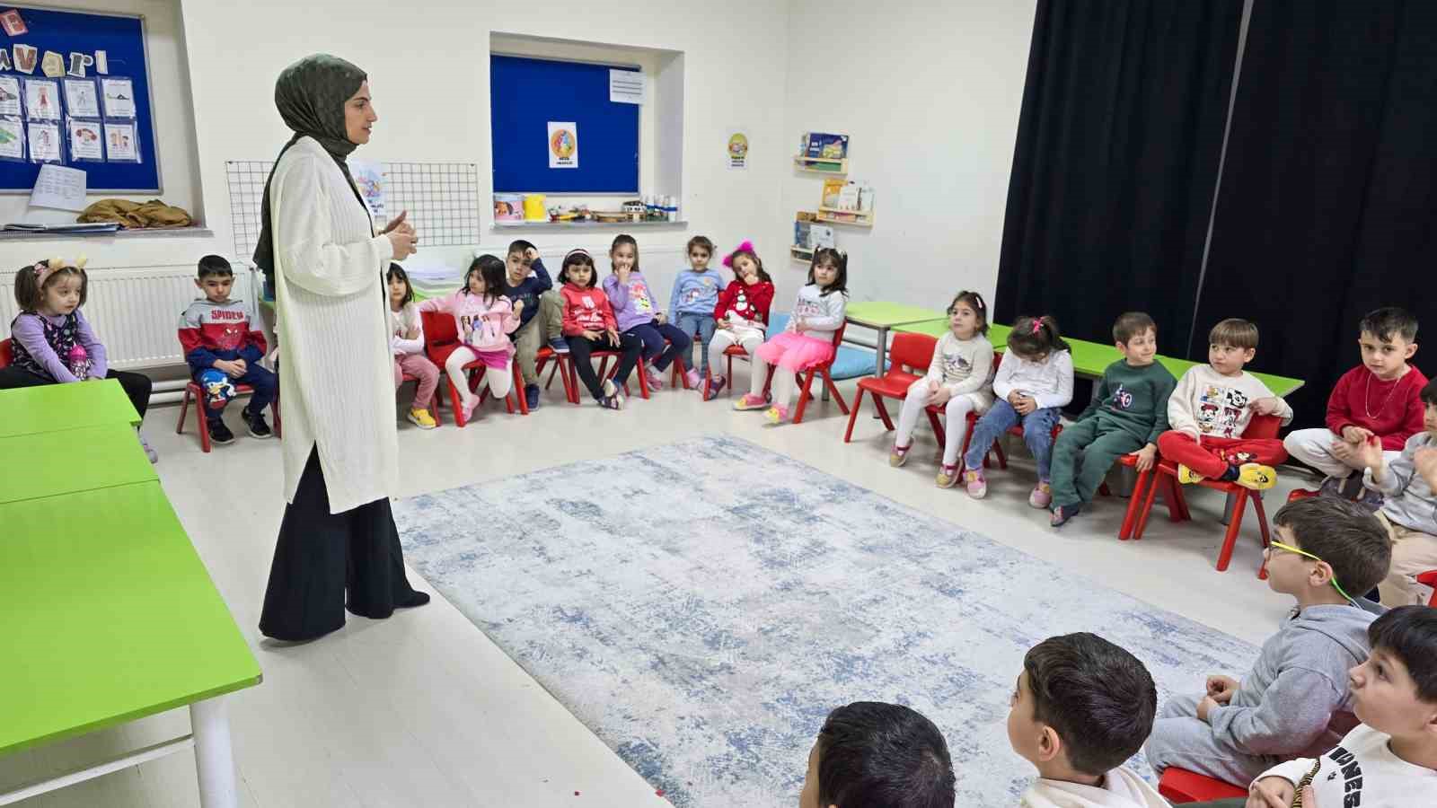 Tokat&rsquo;ta minik &ouml;ğrencilere deprem eğitimi
