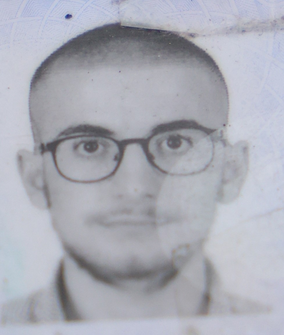 Adana&rsquo;da otomobil karşı şeride ge&ccedil;ip midib&uuml;se &ccedil;arptı: 2 &ouml;l&uuml;, 14 yaralı

