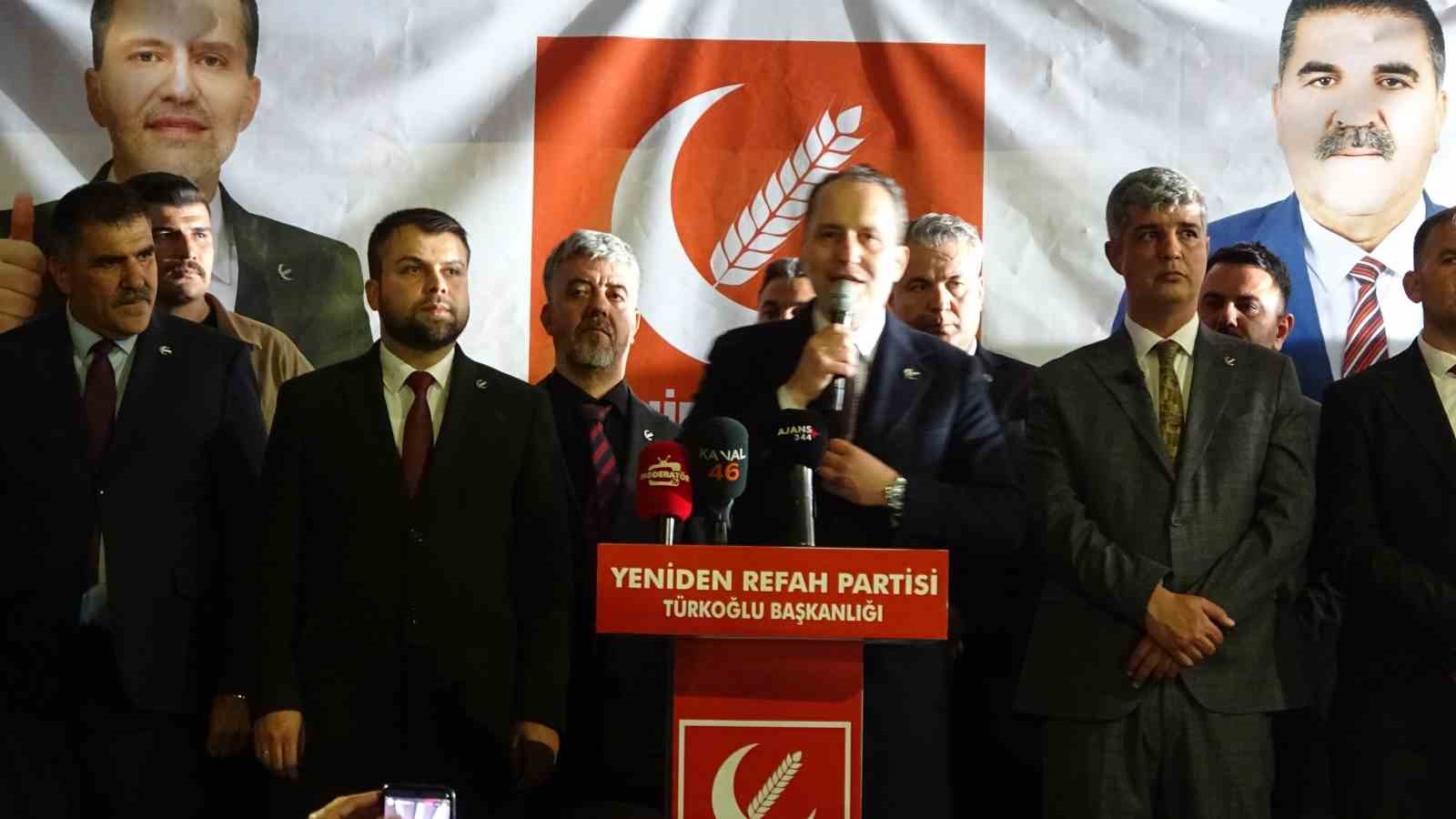 Fatih Erbakan: "Yeniden Refah Partisi Anadolu&rsquo;yu kasıp kavuruyor"
