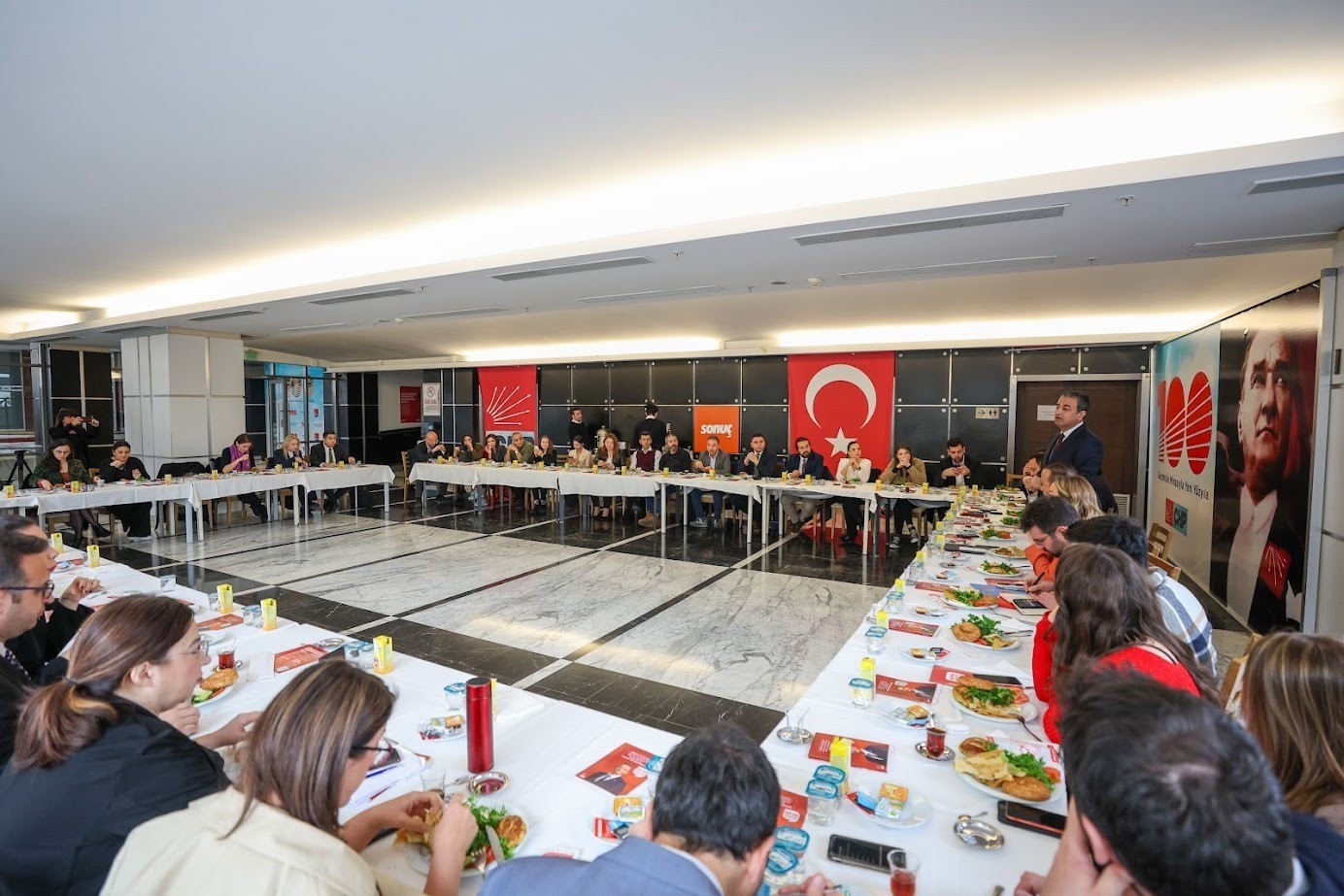 CHP 7 ilde sandık g&ouml;revlisi bulunduramayacak
