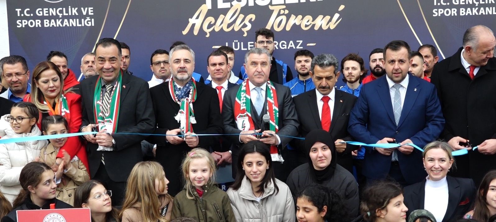 Gençlik ve Spor Bakanı Bak: "Bize dediler ki ’siz uçak yapamazsınız’, yaptık uçuyor, KAAN uçuyor”